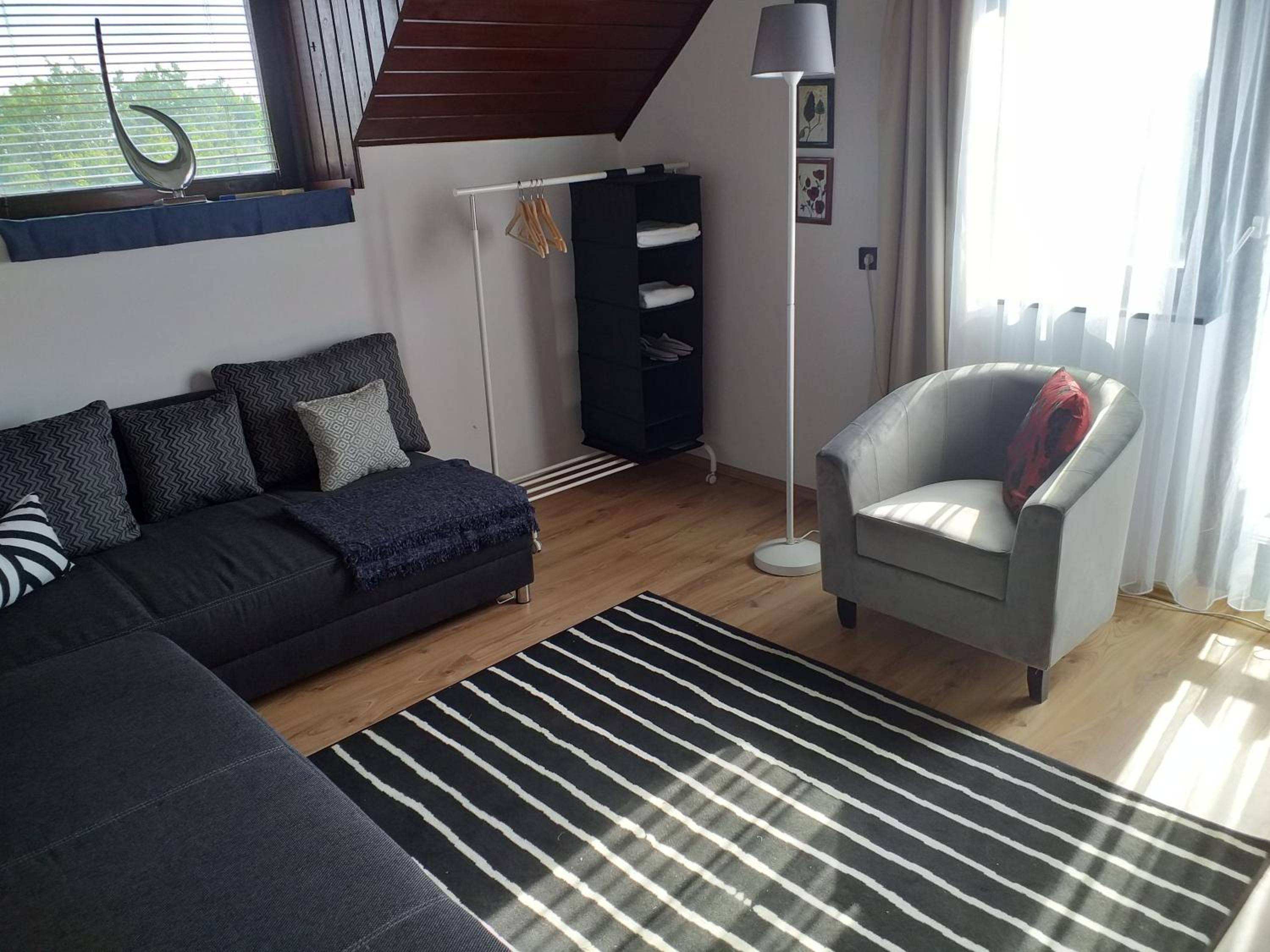ART INN APARTMANHÁZ BALATON-GYENESDIÁS