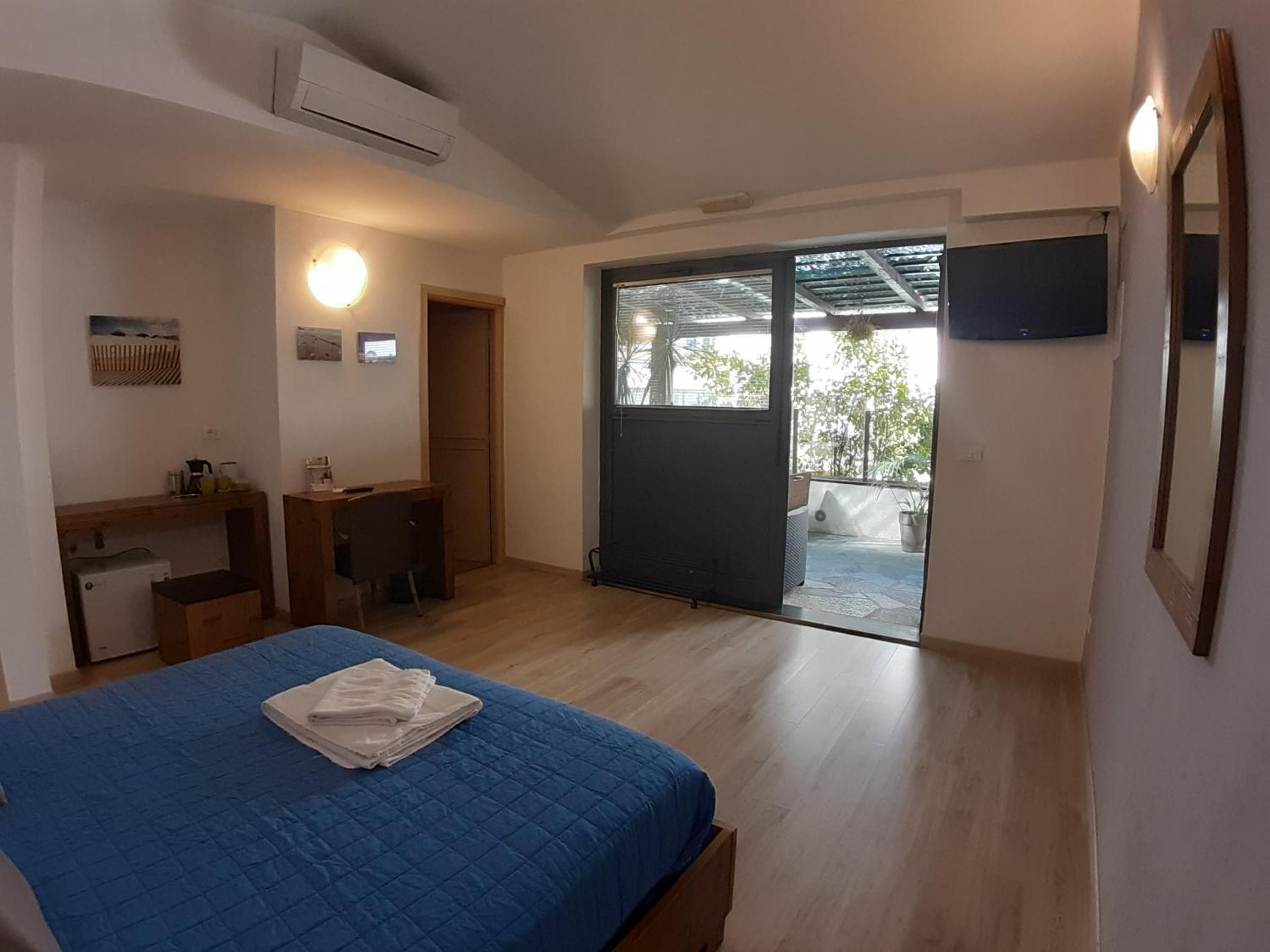 Locanda Sapori en Sanremo — hotel room
