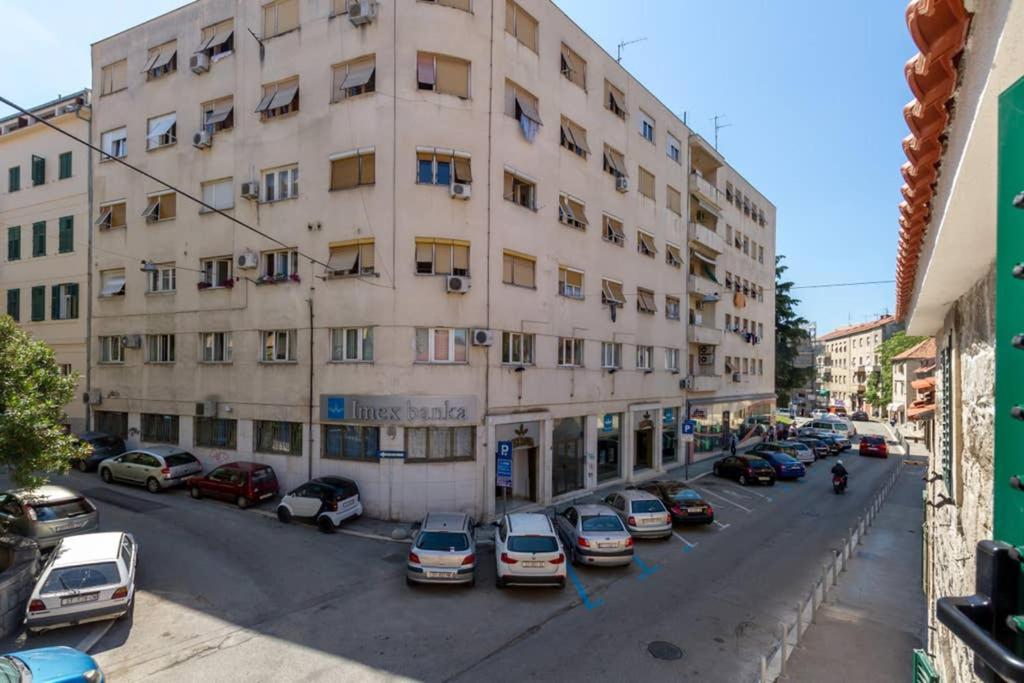 Romantic Apartment in Center view 3