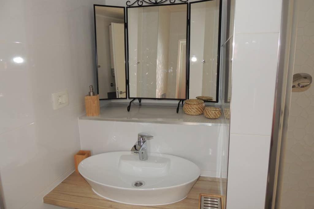 Romantic Apartment in Center view 5