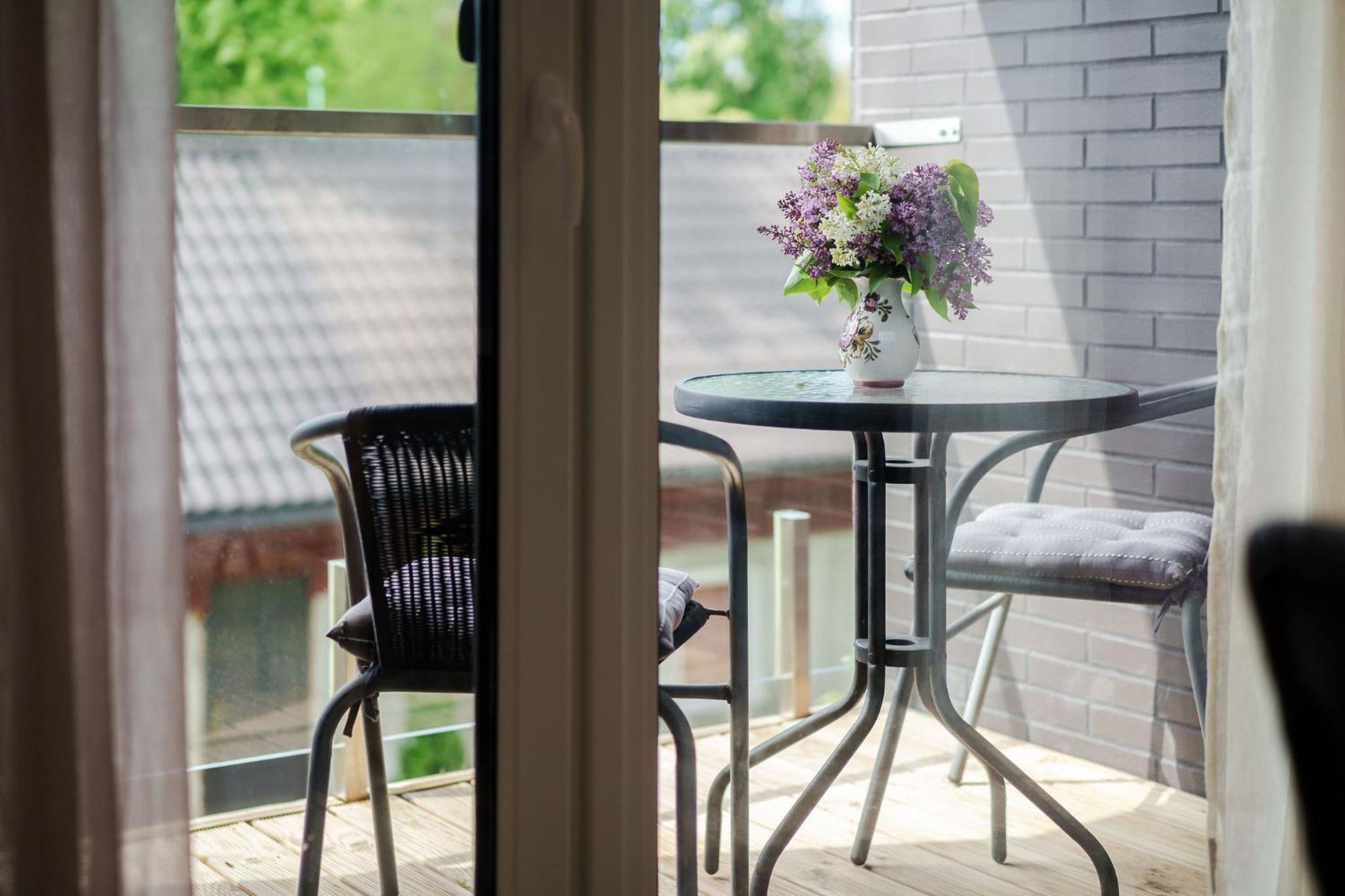 Riverside Ronze Apartment view 5