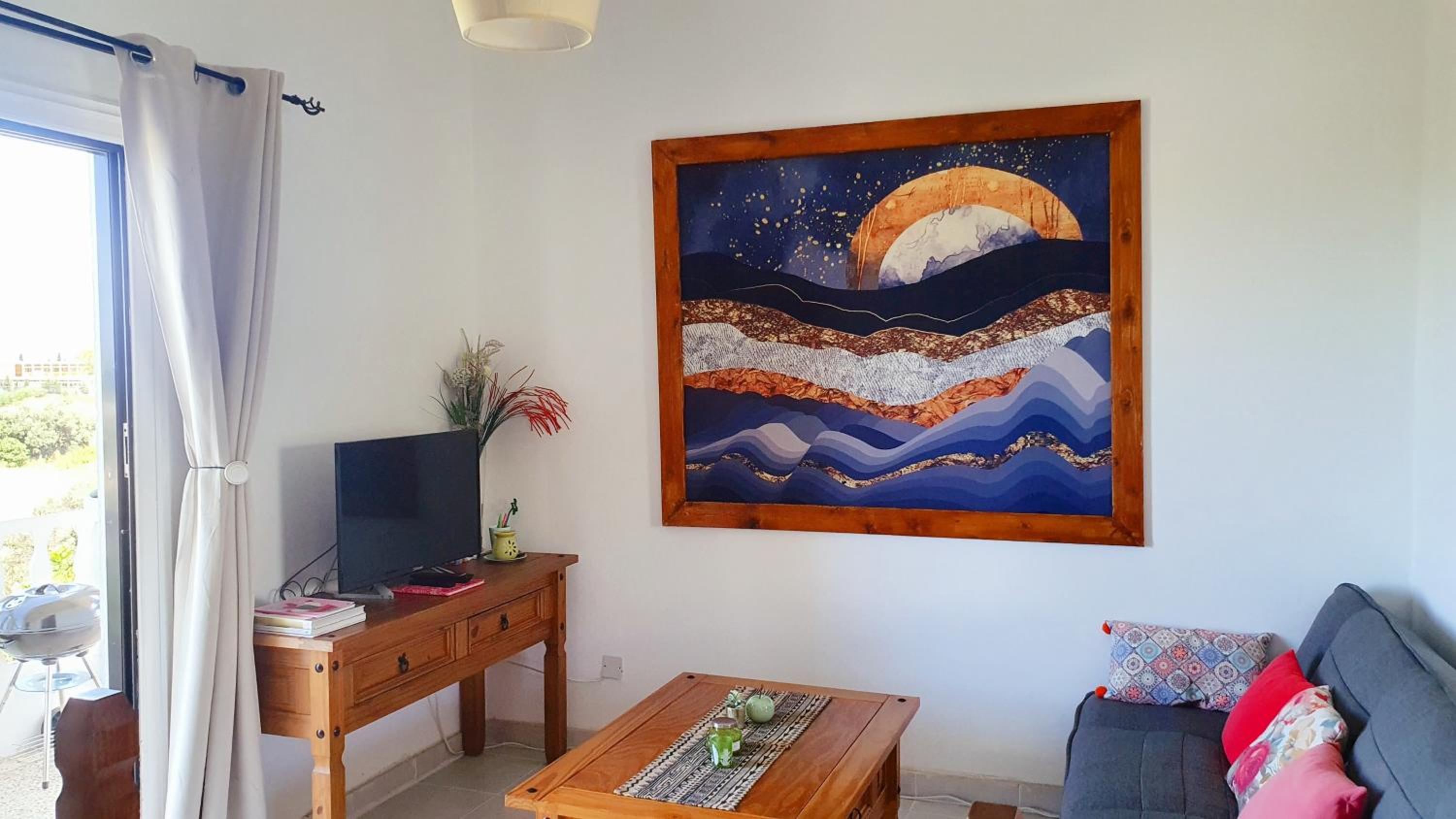 Tina’s Cozy Studio view 4