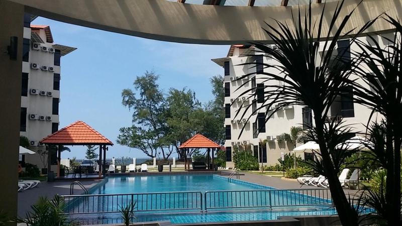 Samsuria Beach Apartment Resort