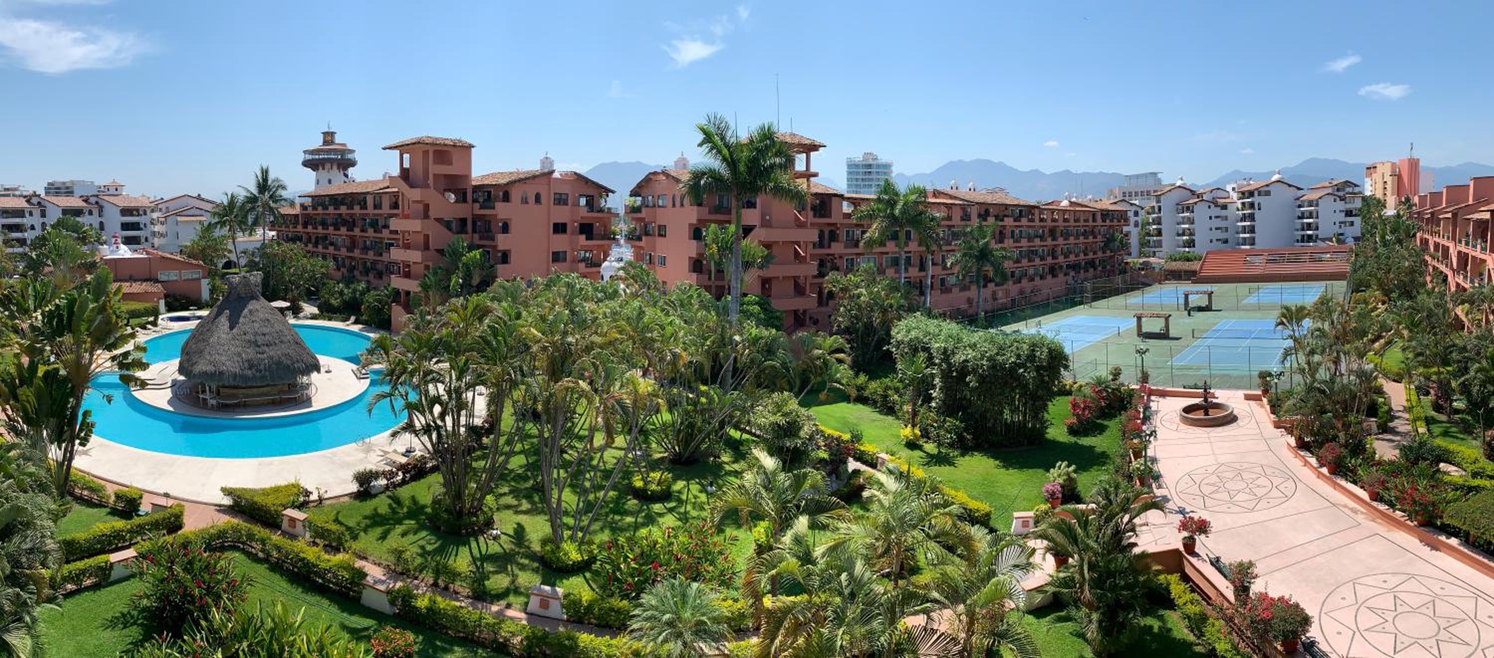 Departamento en Marina Vallarta New listing