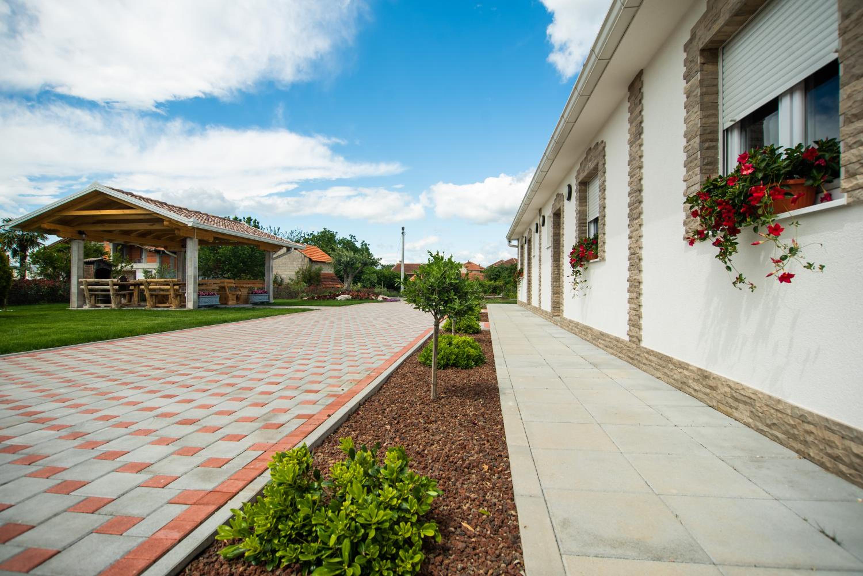 Apartments Slapovi