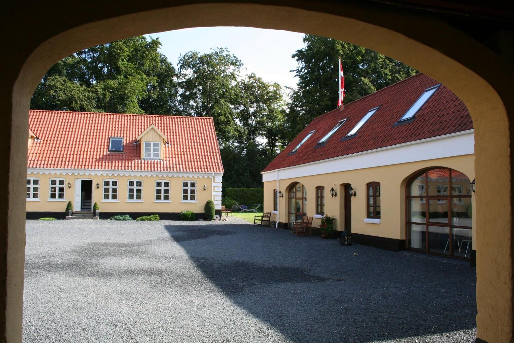 Photo 13