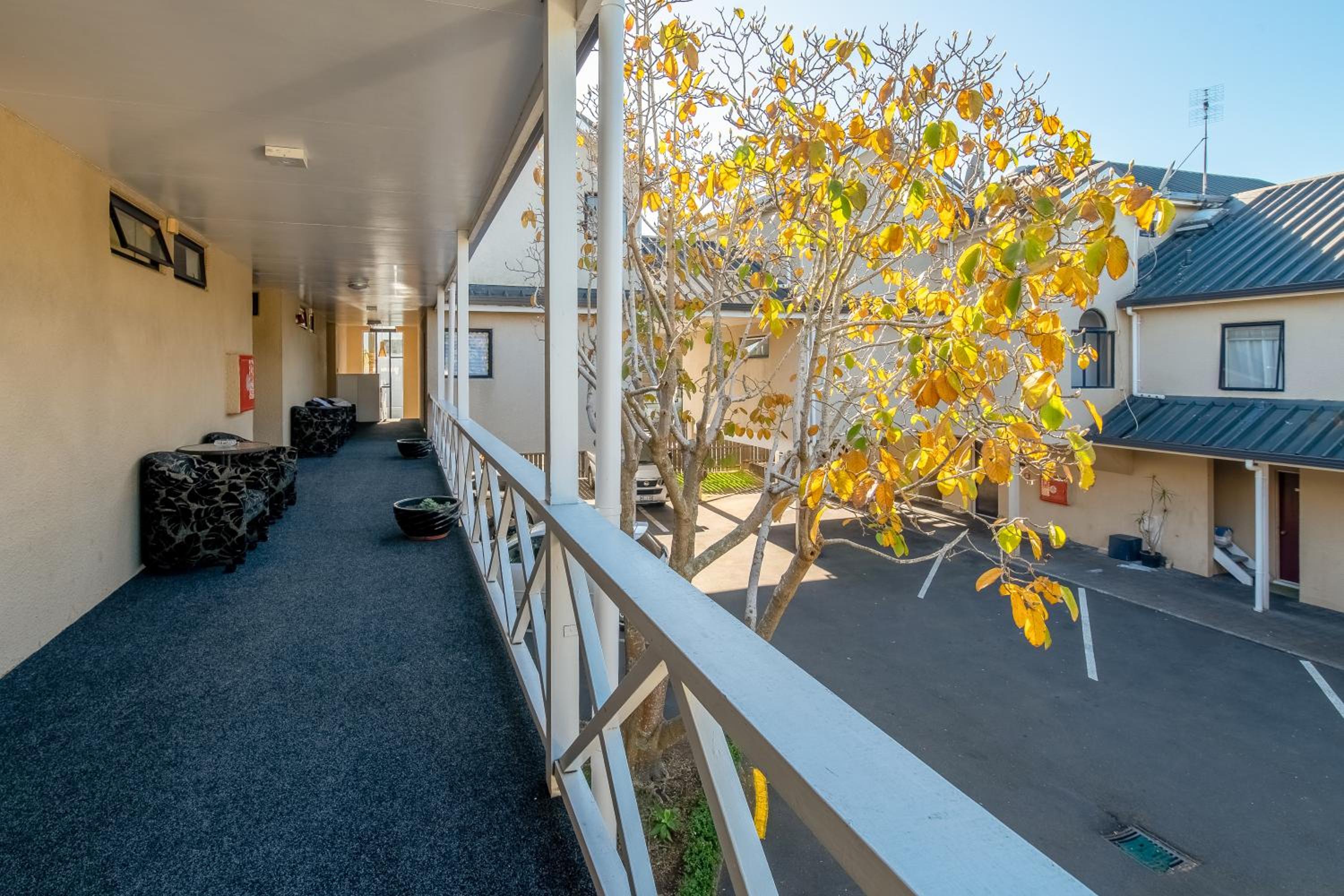 Auckland Newmarket Motel view 3