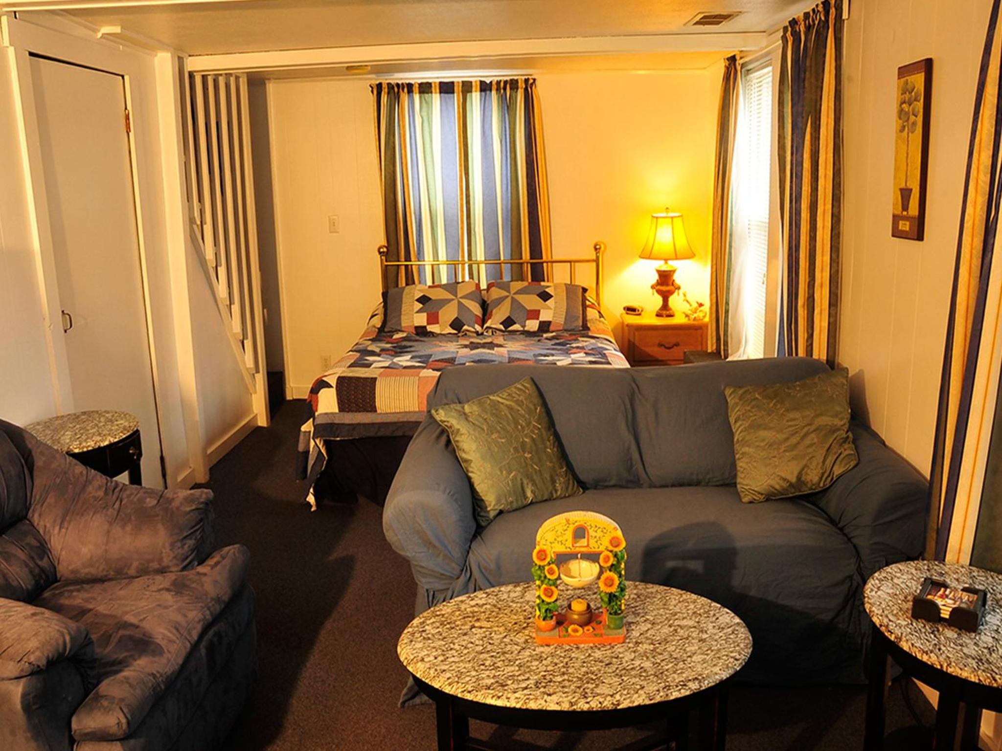 Willows Motel view 5