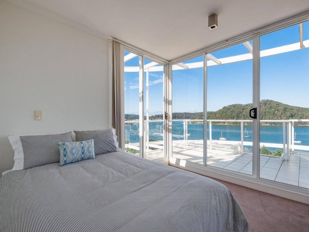 Penthouse 707 - 4 Bedroom Oceanview Penthouse