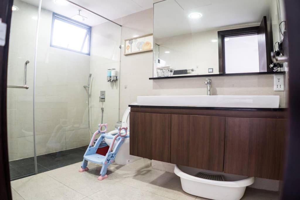 KL Top Location Kid's Theme White Collar Apartment