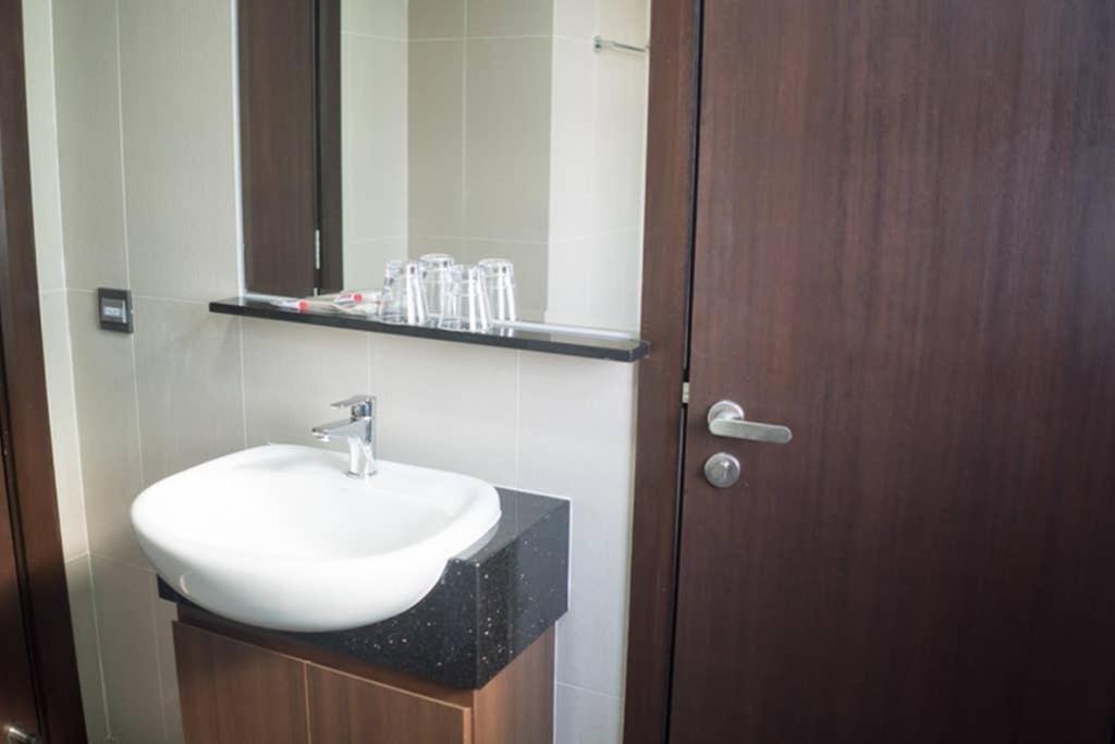 KL Top Location Kid's Theme White Collar Apartment