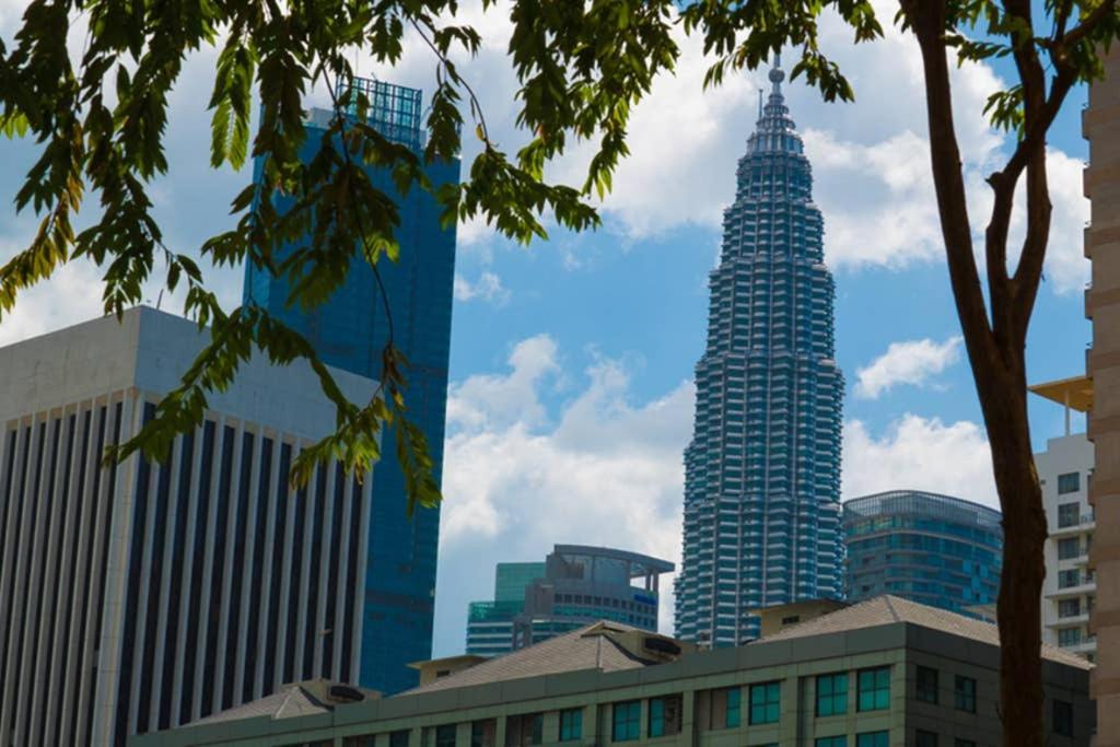 KL Top Location Kid's Theme White Collar Apartment
