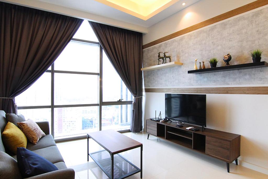 Azure Residences by Sleepy Bear Paradigm Mall photo 5