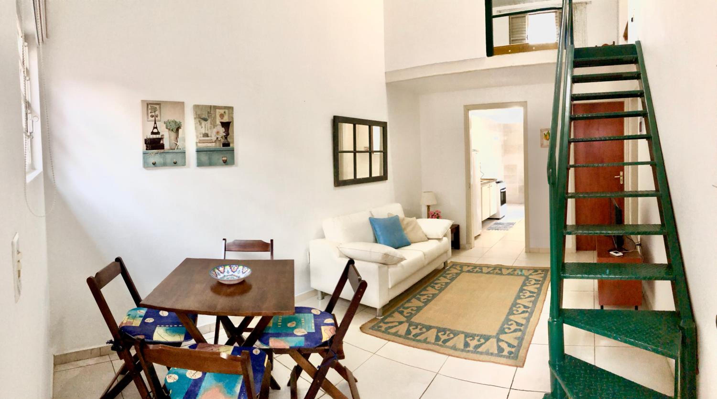 Casa com ótima localização