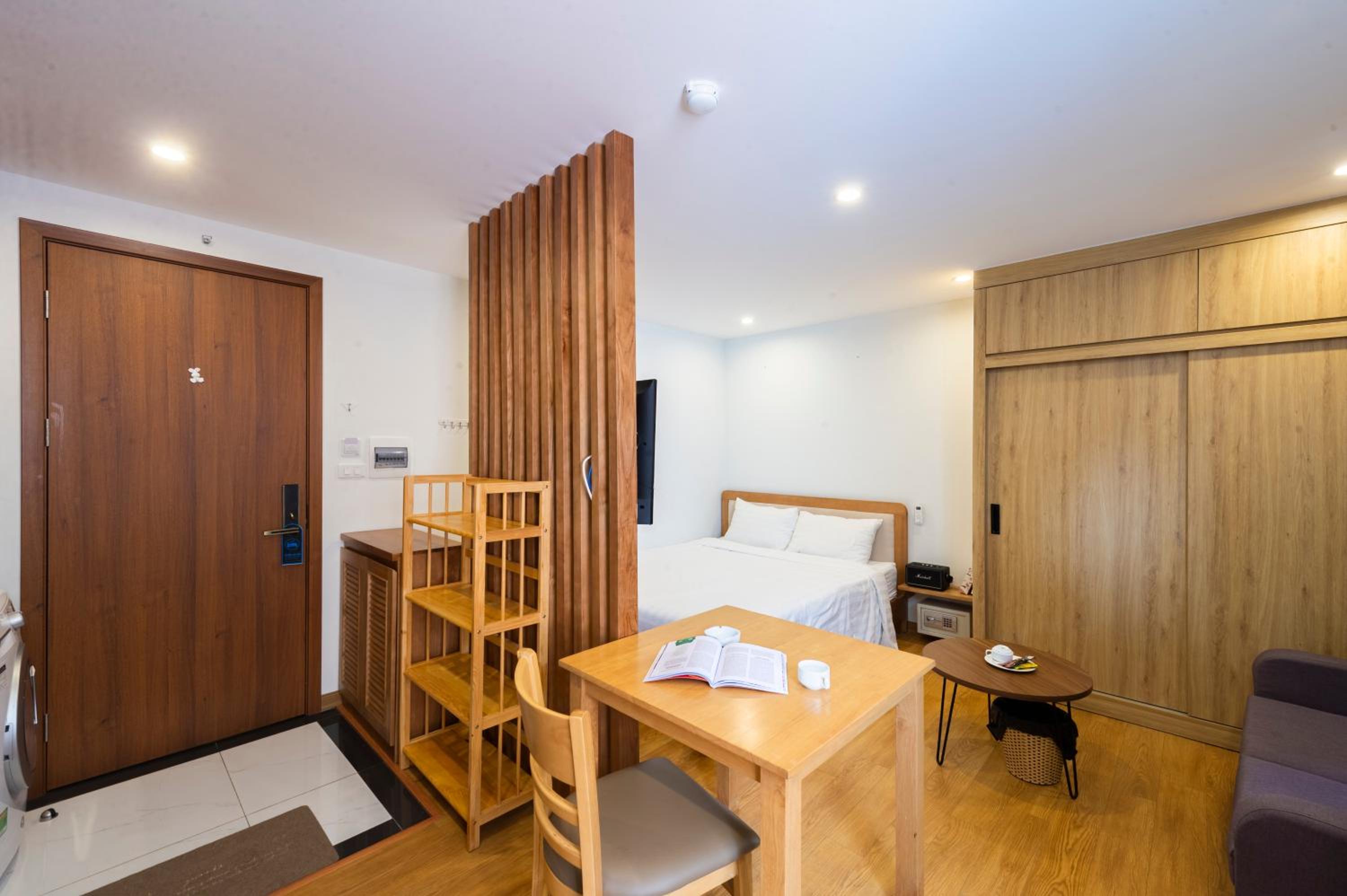 22Housing luxury Hotel & Residence 39 Linh Lang