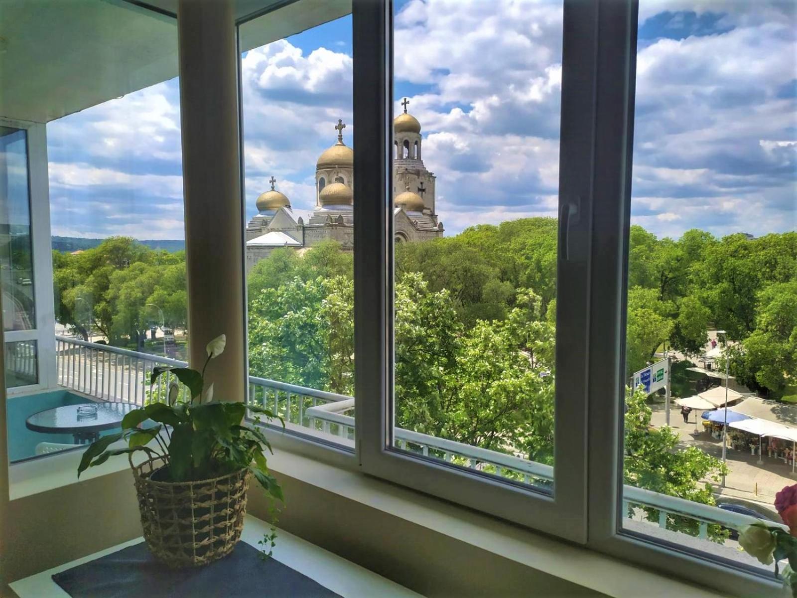 By the CATHEDRAL · TOP center · 2 Bedroom FLAT