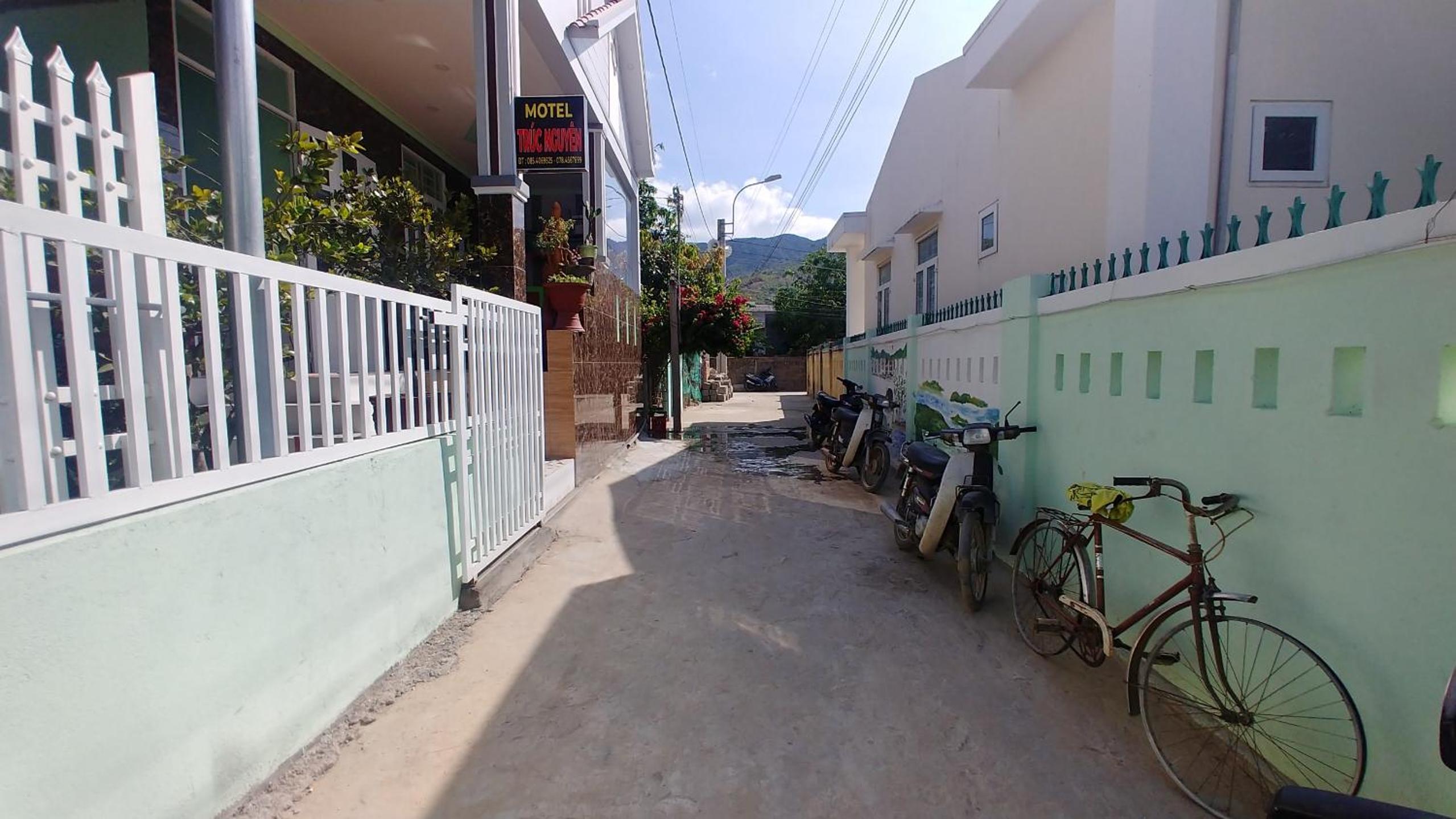 Trúc Nguyên - Vĩnh Hy Homestay view 3
