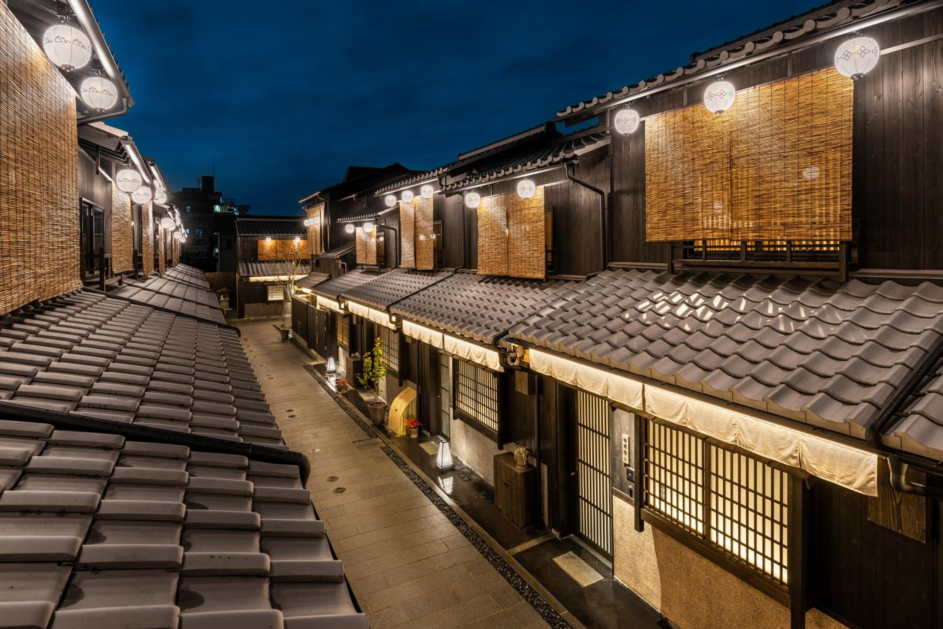 Nazuna Kyoto Tsubaki St. 12