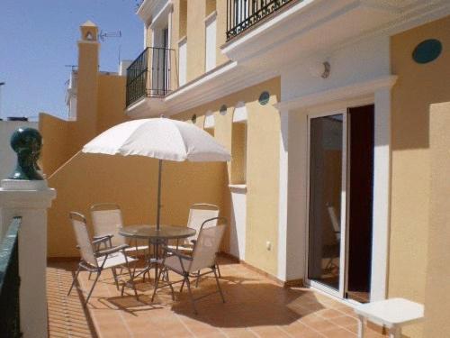 Apartamentos Nerjaluna view 2