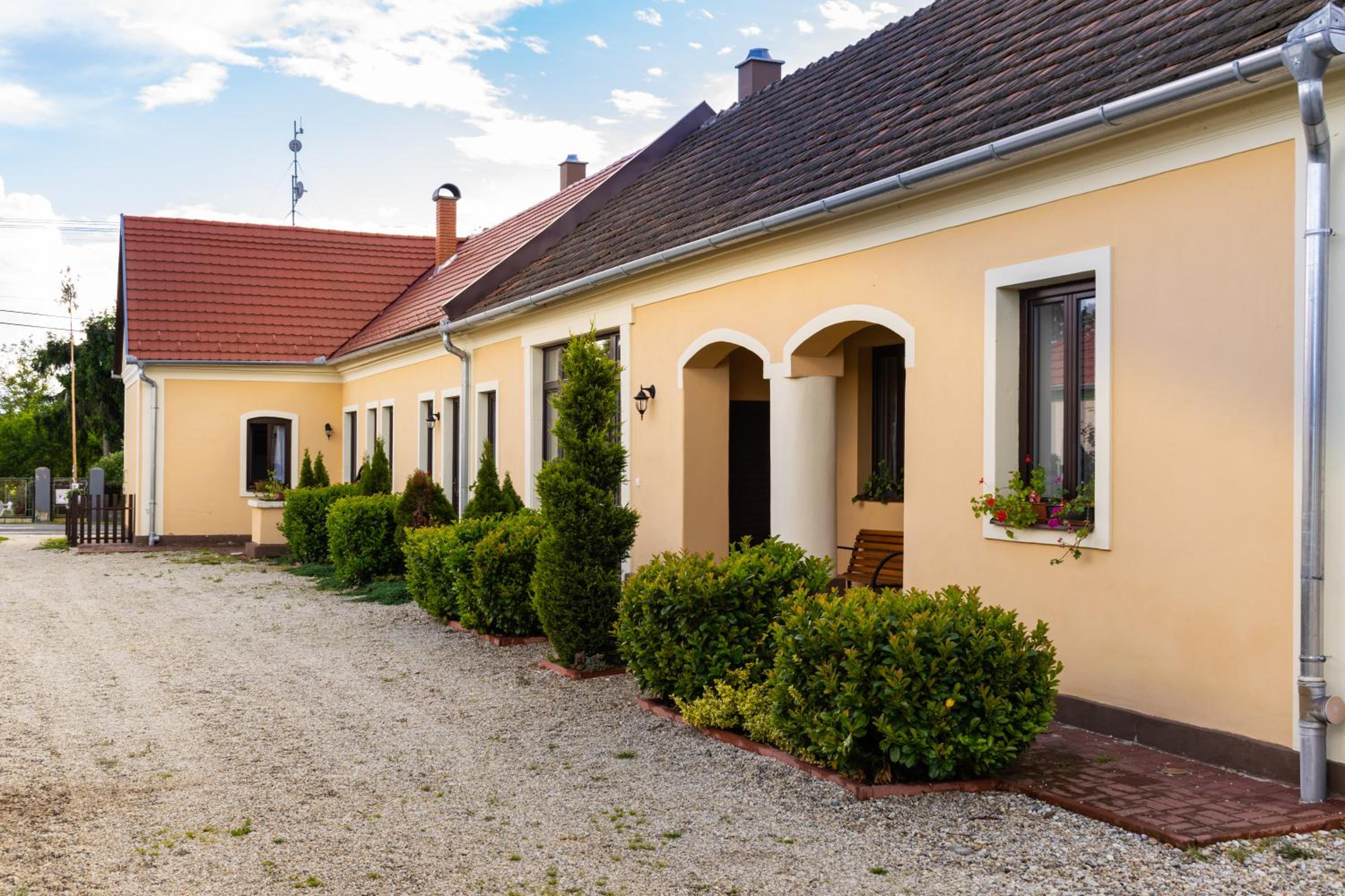 Kápolna Vendégház view 3