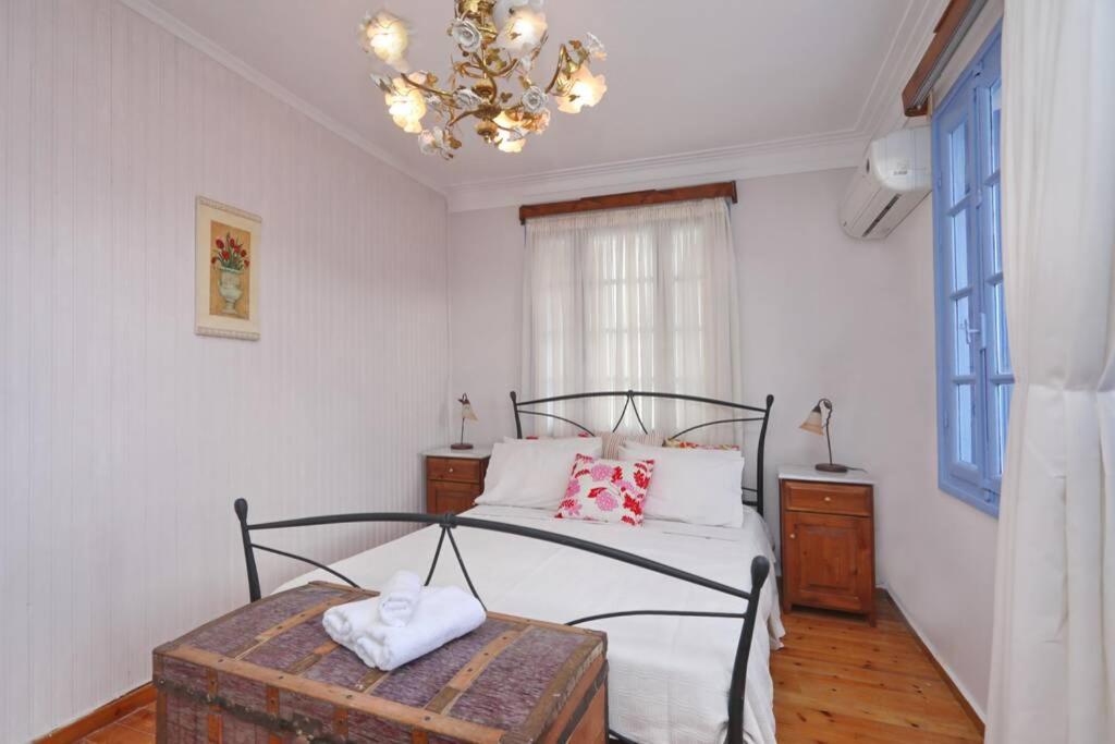 Alexandras Traditional House in Skopelos Centre photo 3