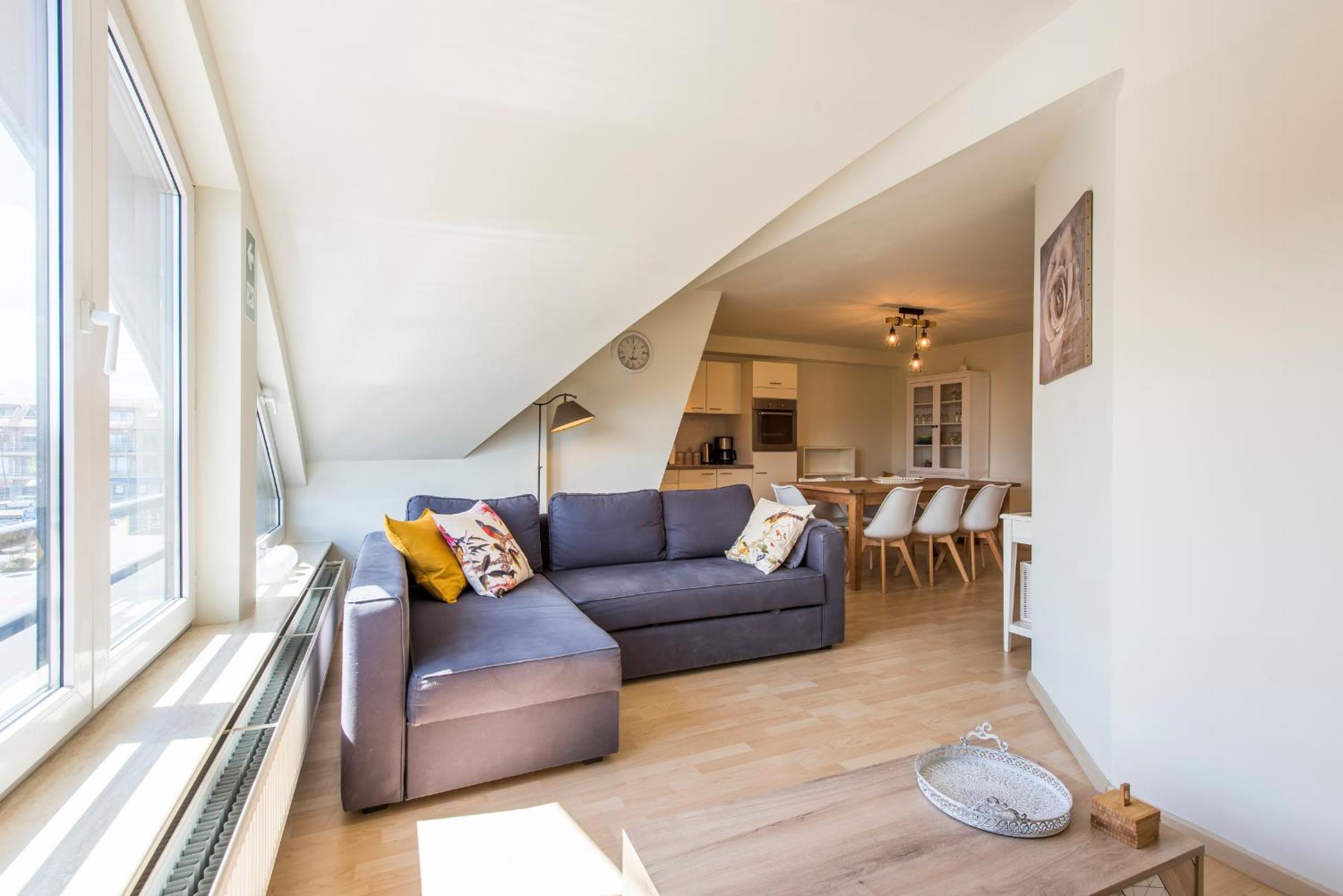 Modern and Large 2 bedroom apartment in Westende view 5