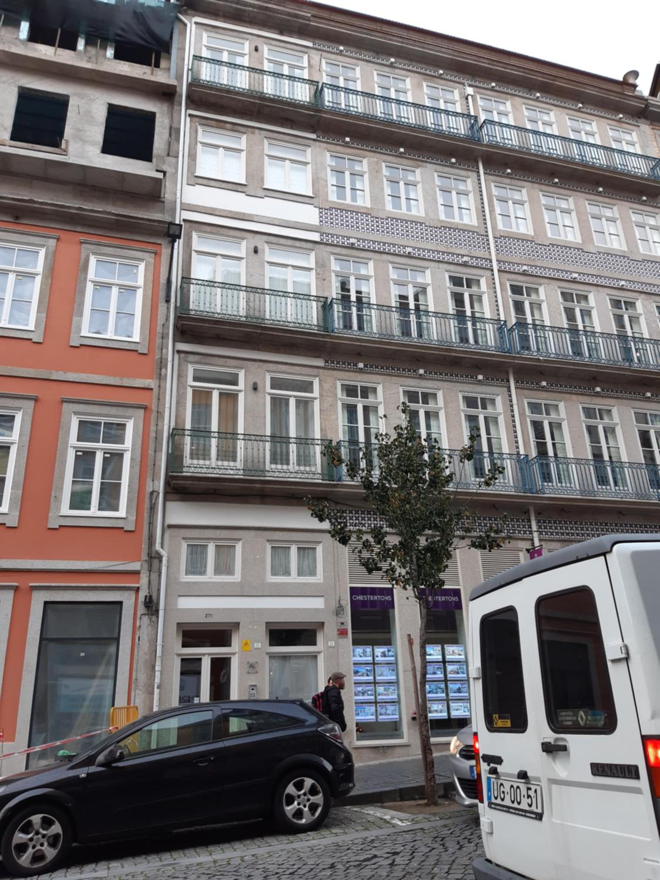 Downtown Porto Mouzinho Studio Apts