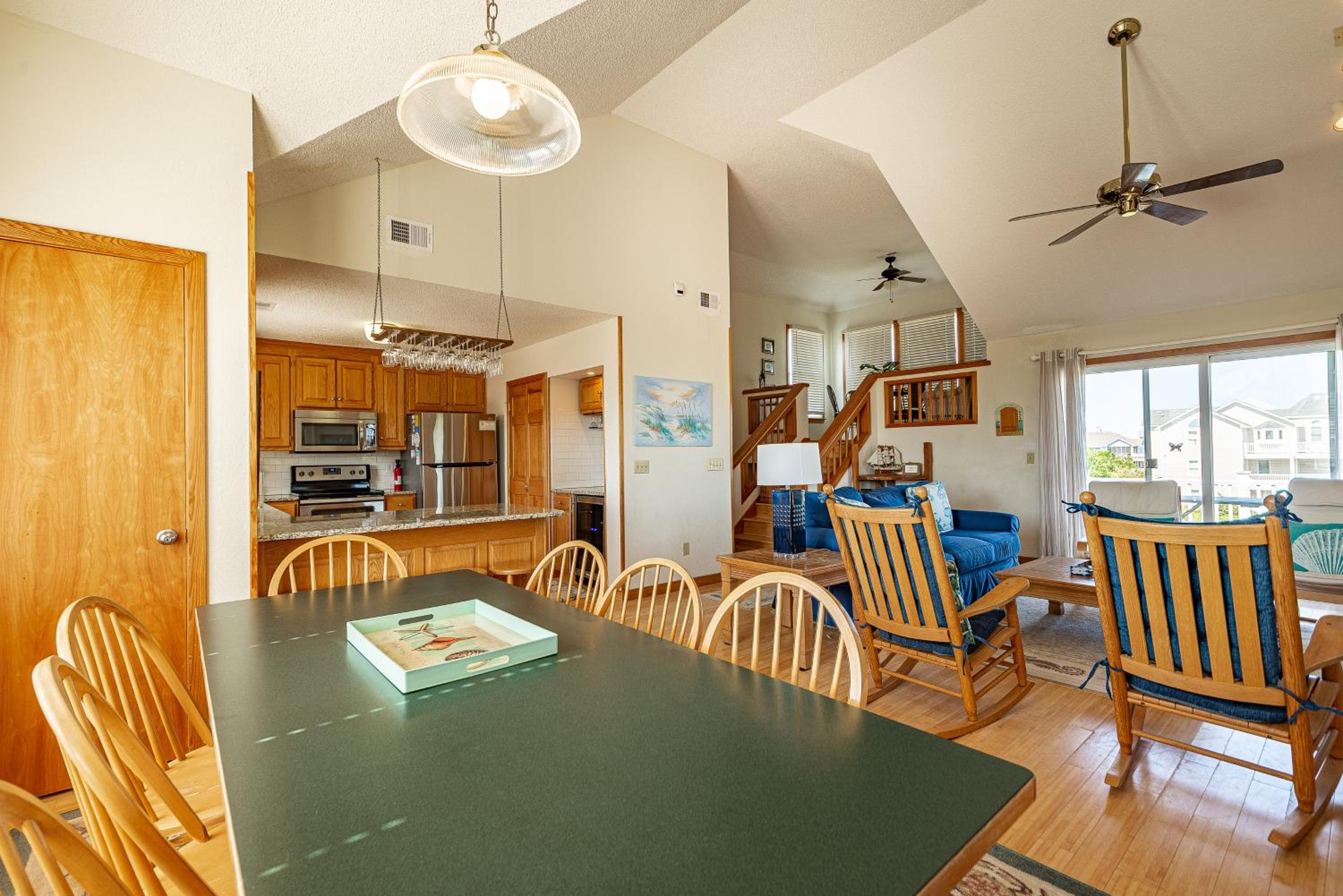 Windhaven - Corolla, Whalehead, Beach 400 Yds, Pool, Hot Tub, Tiki Bar, Pets OK, Flex Stays