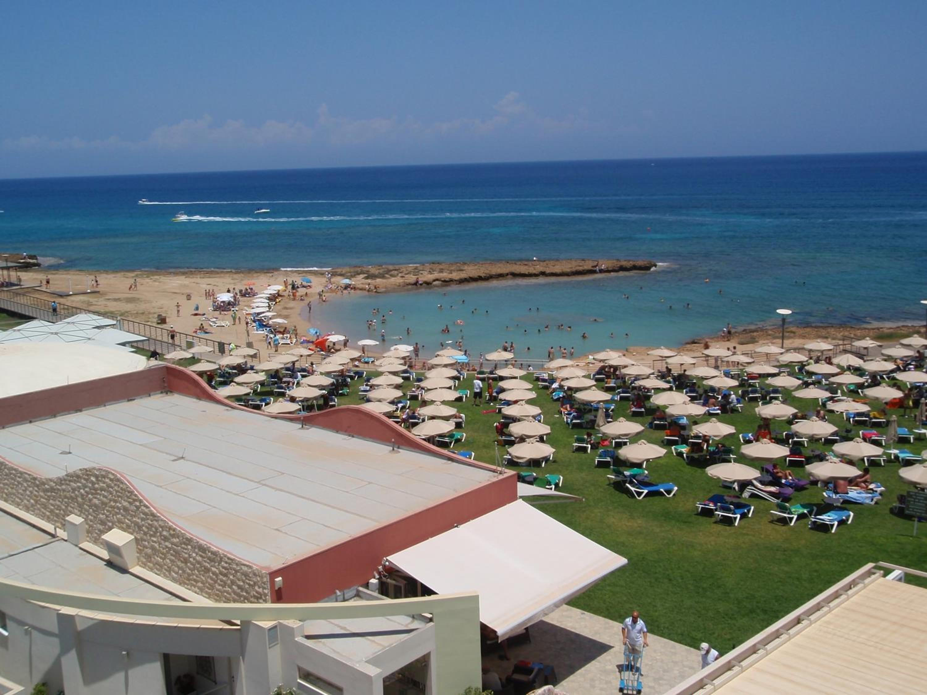 Polyxenia Isaak Luxury Villas and Apartments