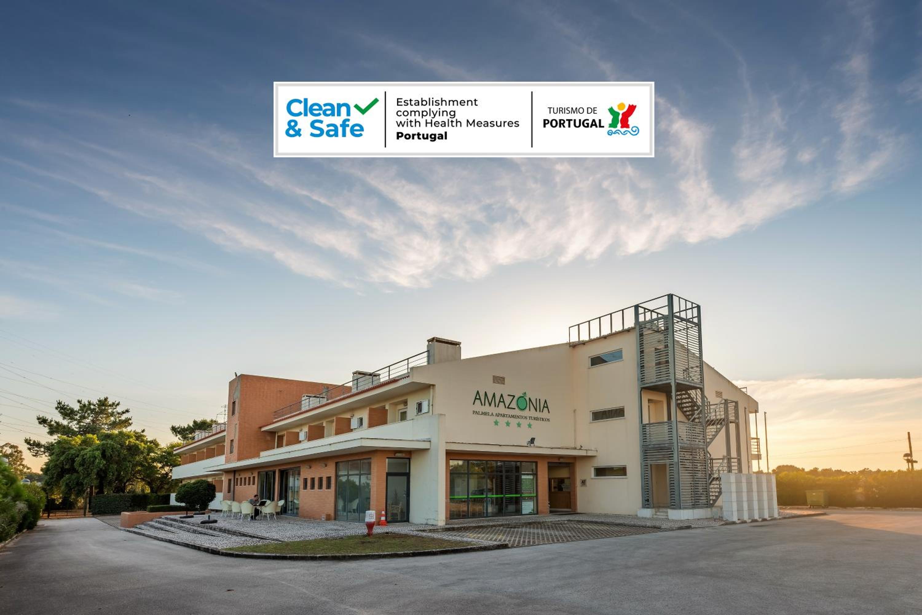 Hotel Amazonia Palmela Apartamentos Turisticos - Image 1