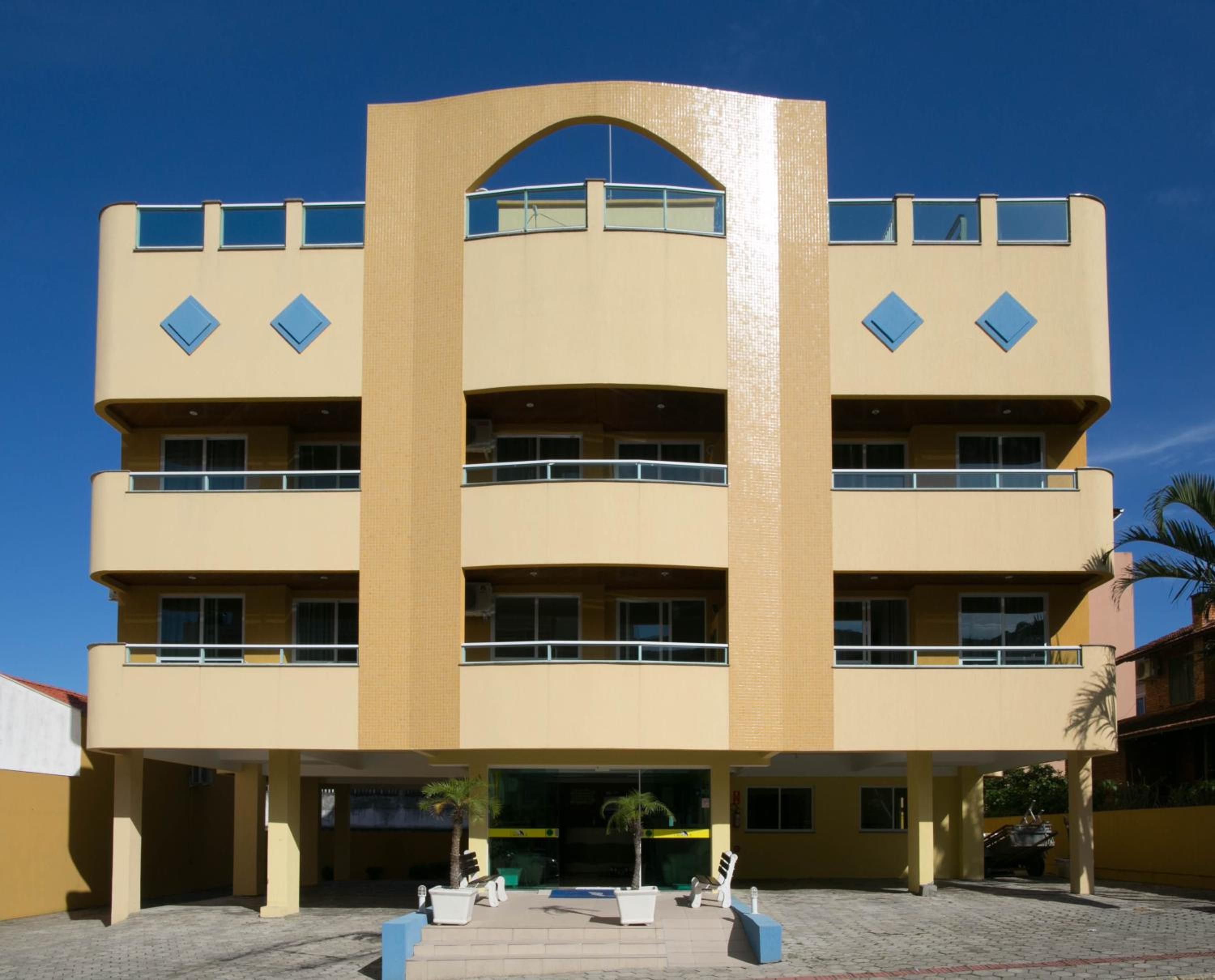 Hotel Bombinhas Praia Apart Hotel - unidade rua Bem Te Vi - Image 1