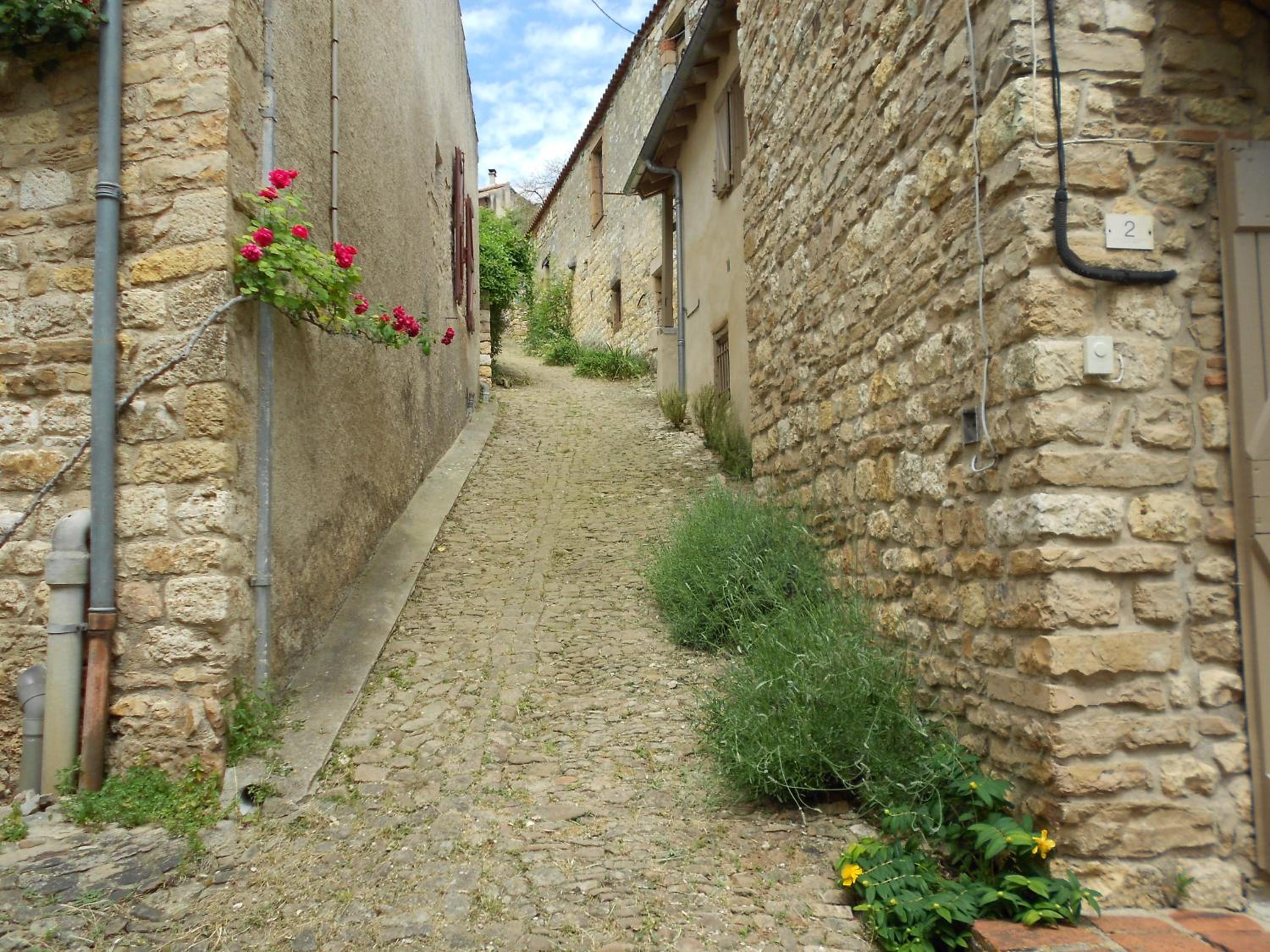Rue du Barri view 4