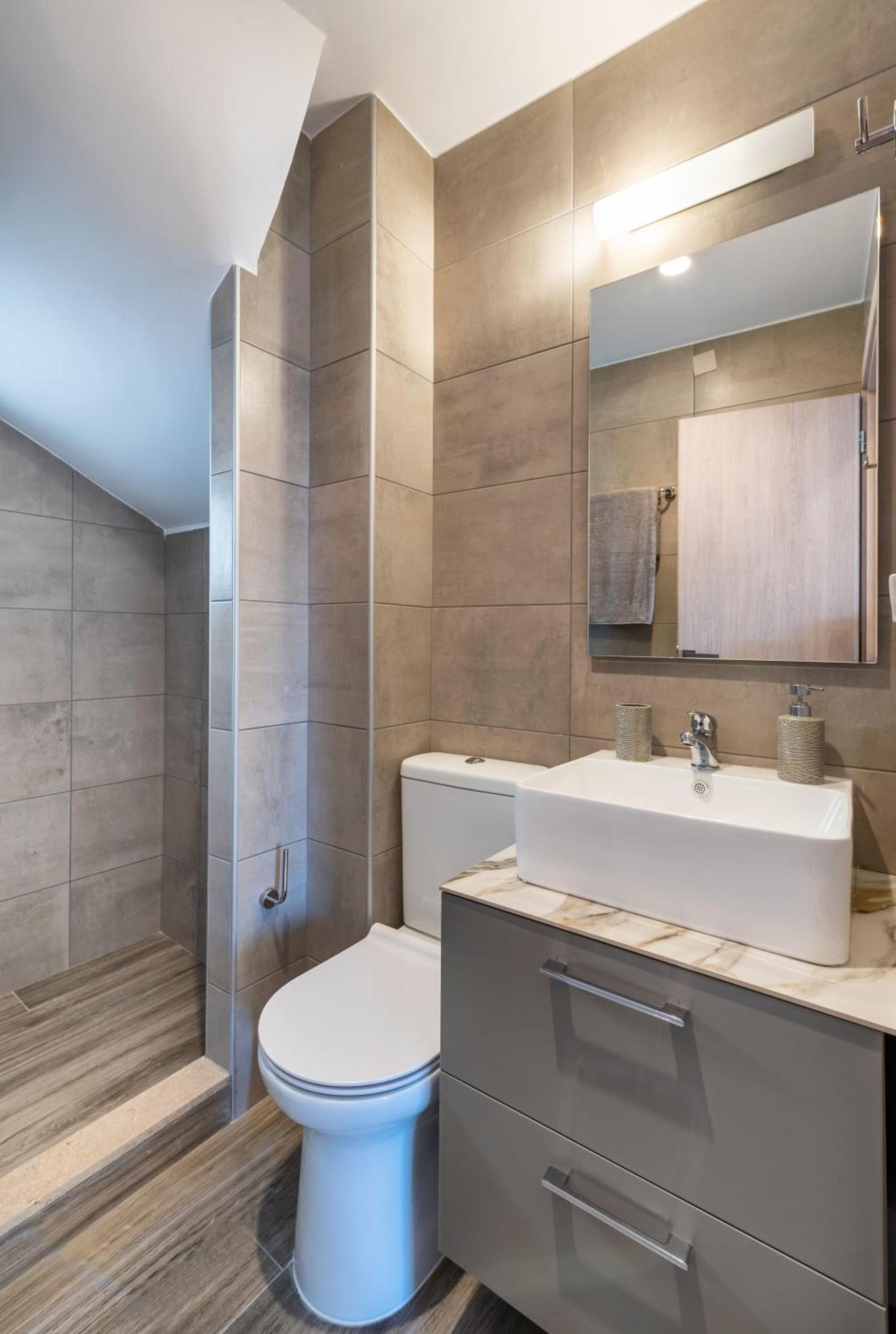 Big Blue suites 1 photo 5