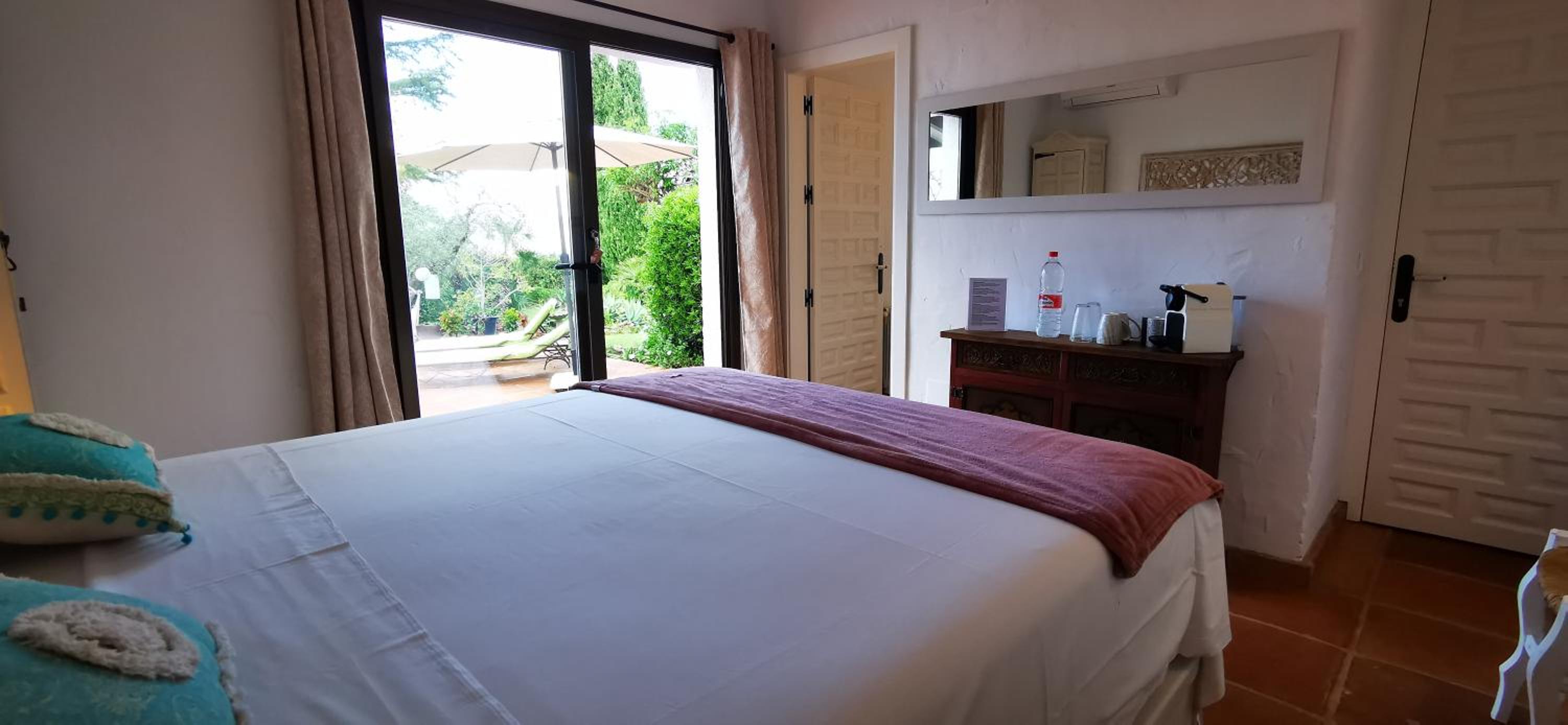 Roca Verde, Boutique Bed & Breakfast - Adults only