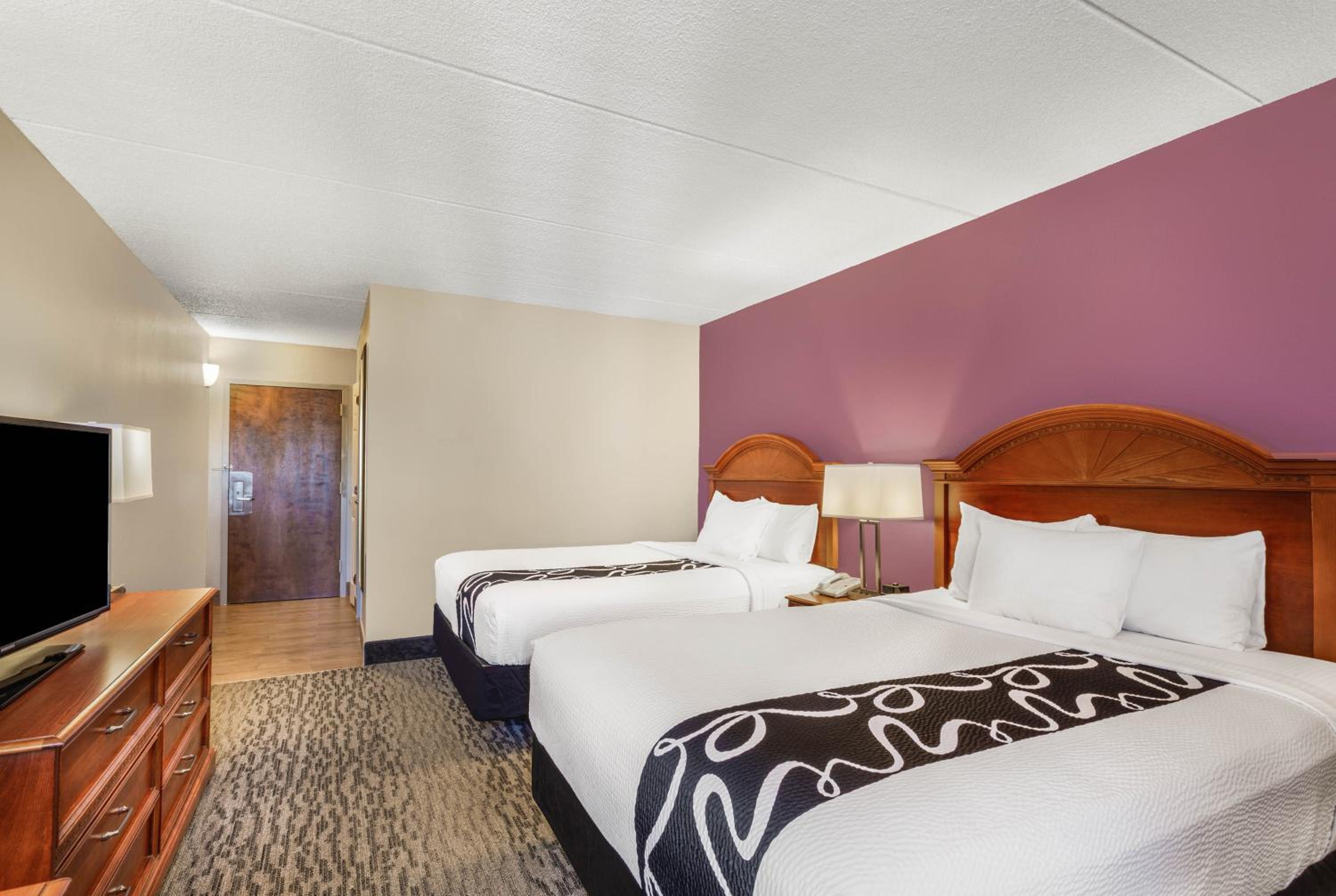 Johnson City Vacations - La Quinta Inn by Wyndham Binghamton - Johnson City - Property Image 18