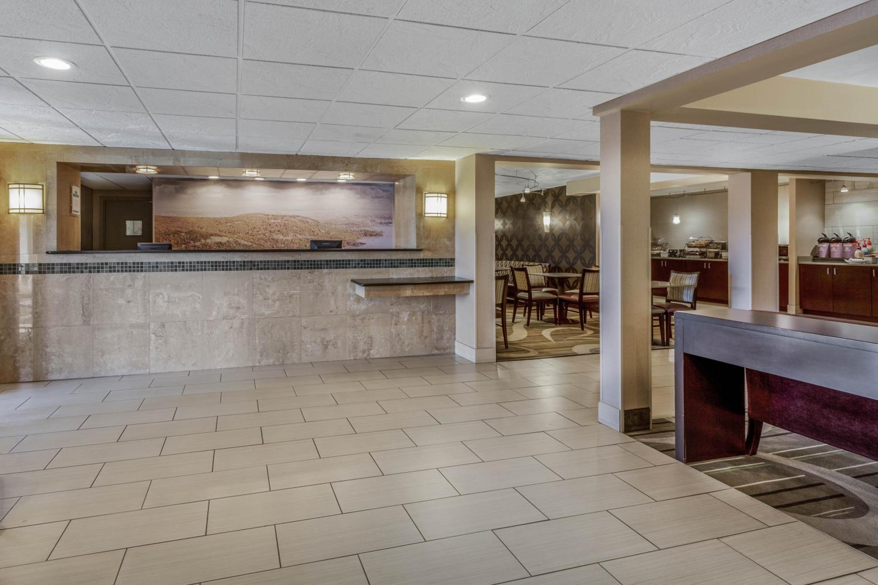 Johnson City Vacations - La Quinta Inn by Wyndham Binghamton - Johnson City - Property Image 51