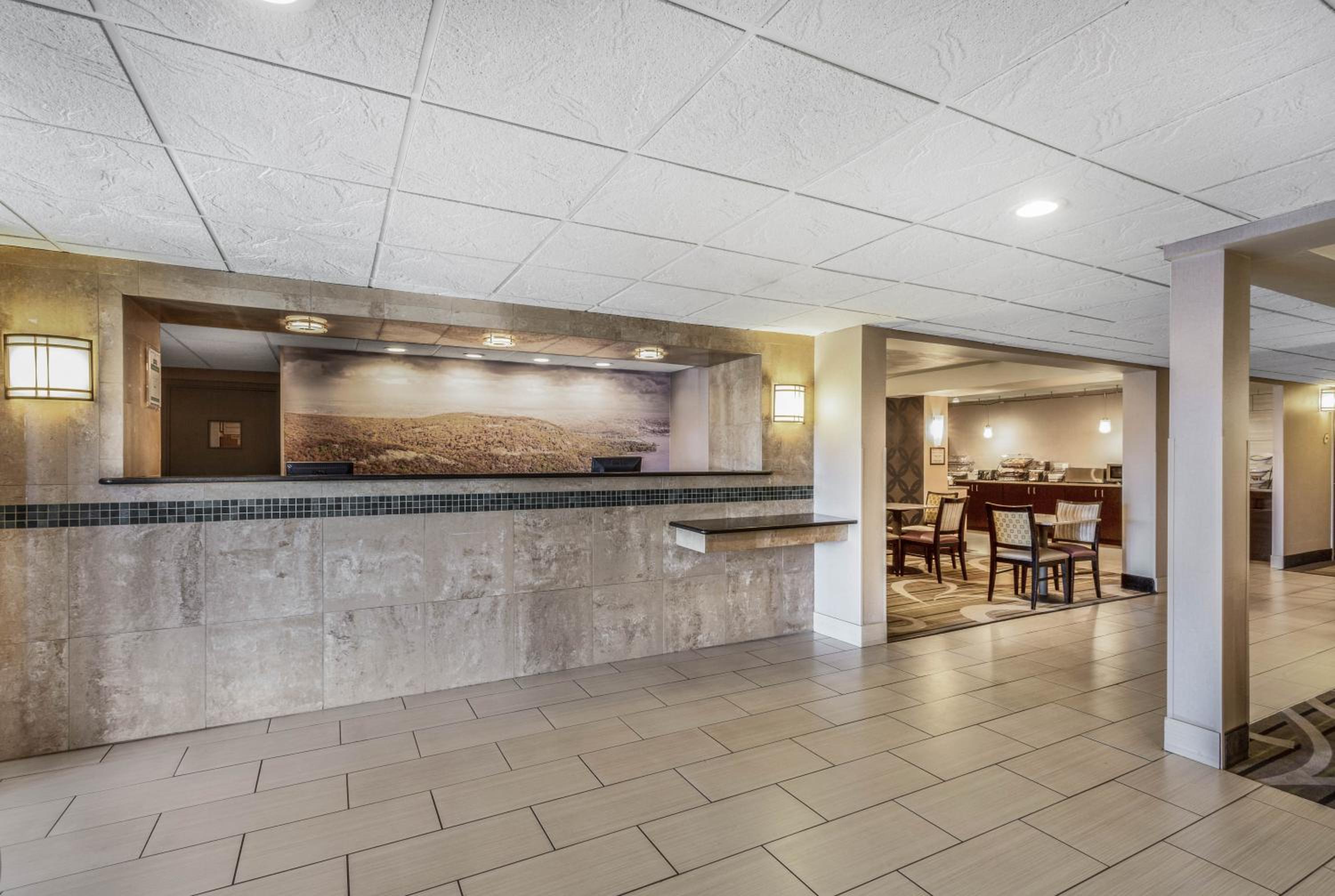Johnson City Vacations - La Quinta Inn by Wyndham Binghamton - Johnson City - Property Image 32