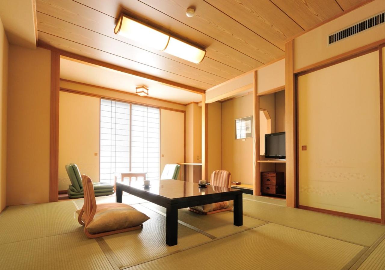 Uematsuya