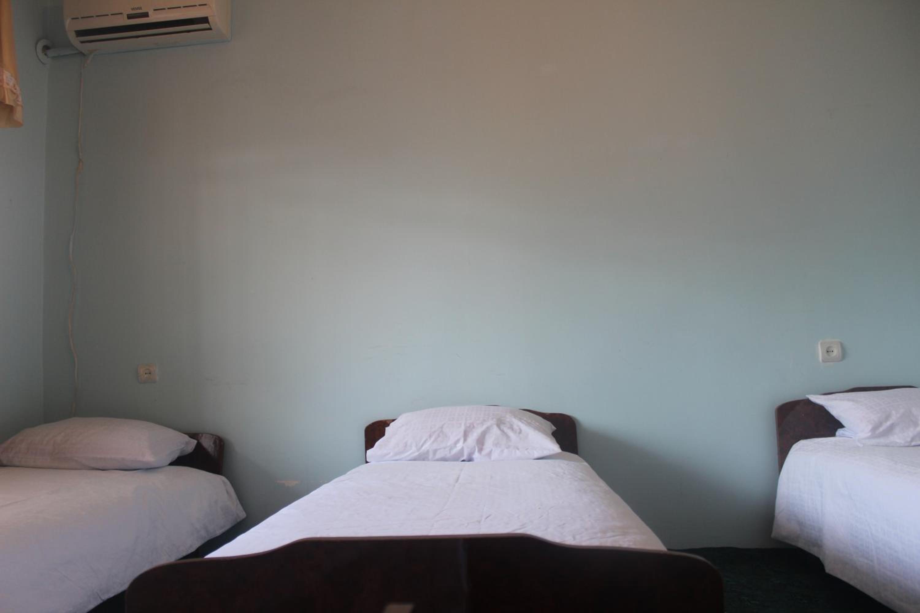 Canal Hostel