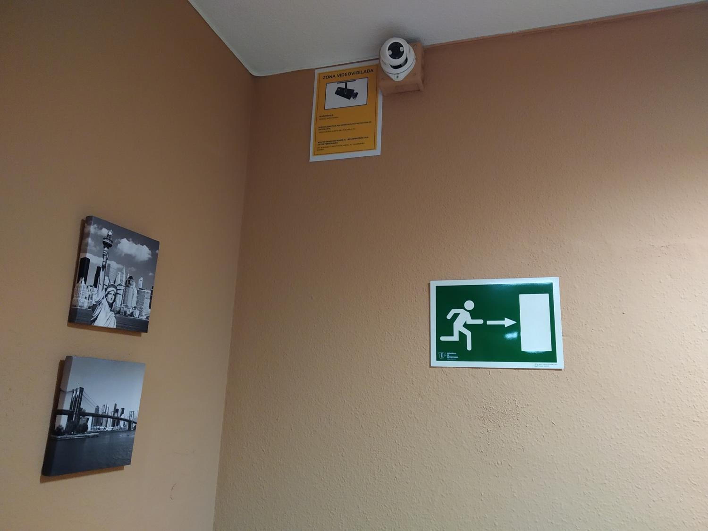 Hostal Doña María view 3