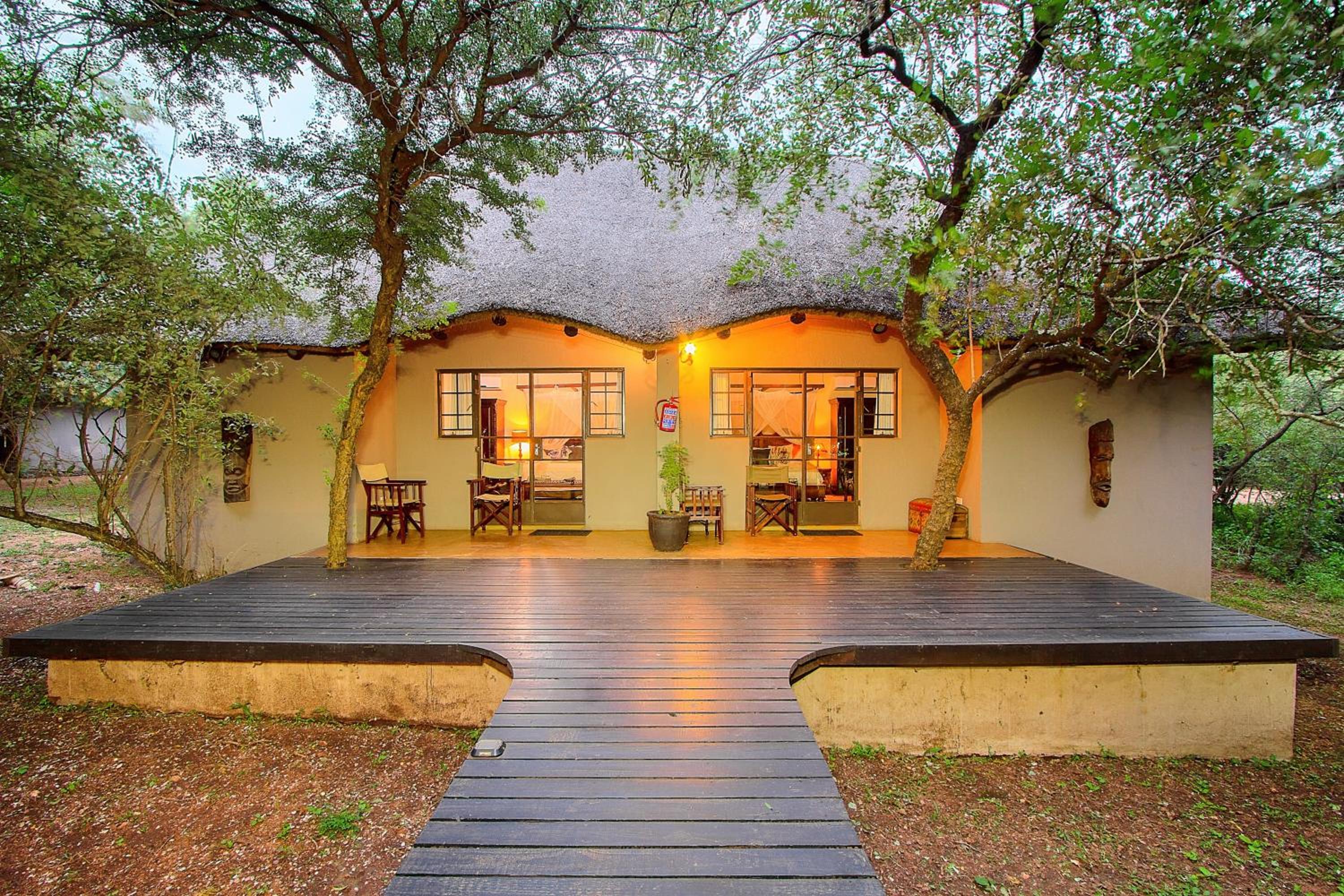 Mvuradona Safari Lodge