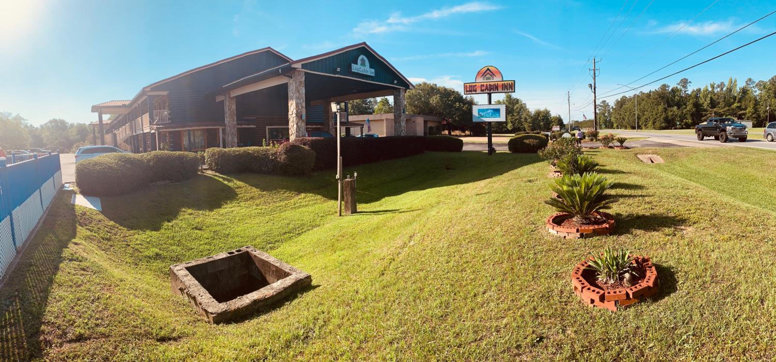 Log Cabin Inn