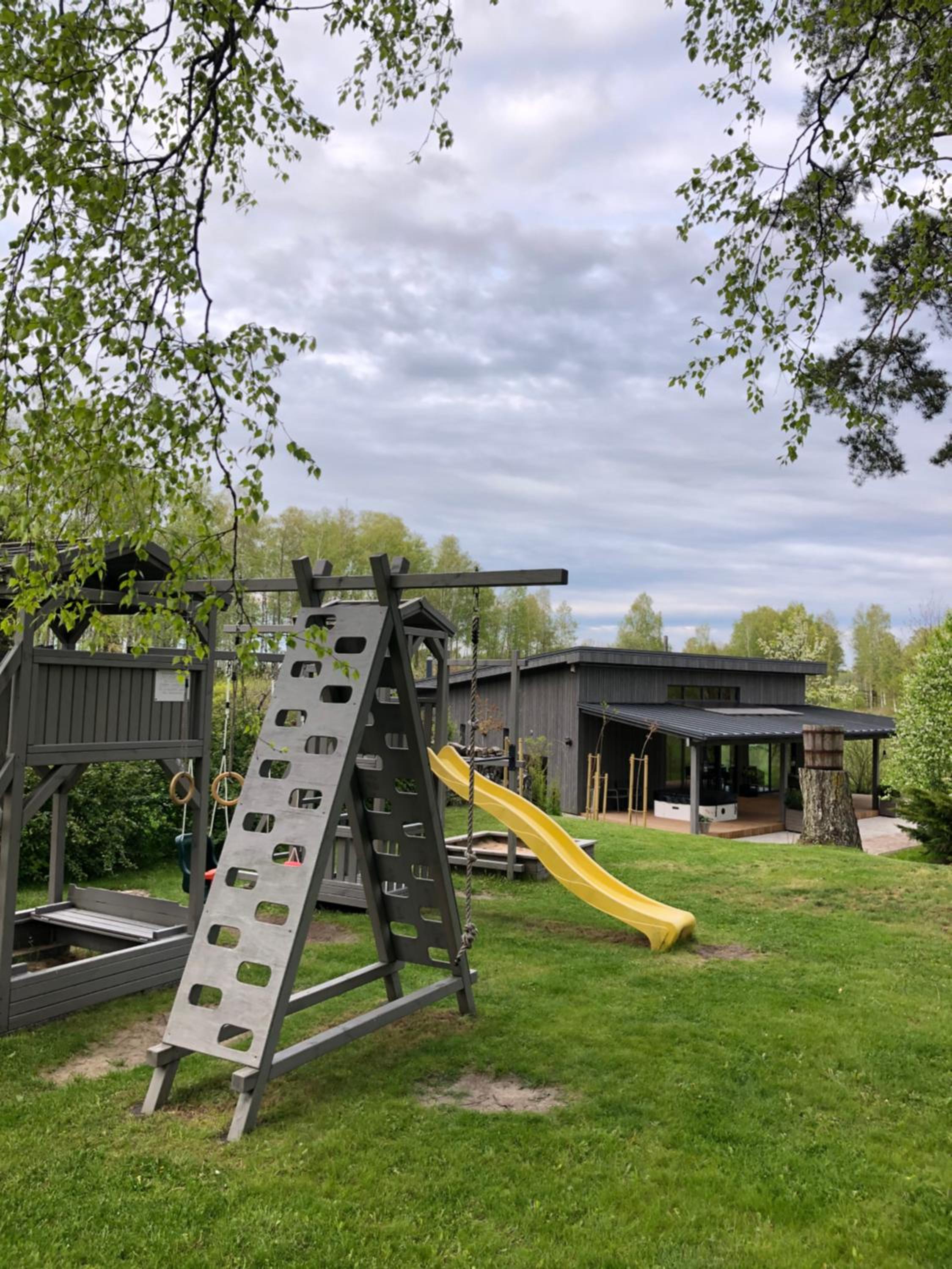Pļavas Holiday House