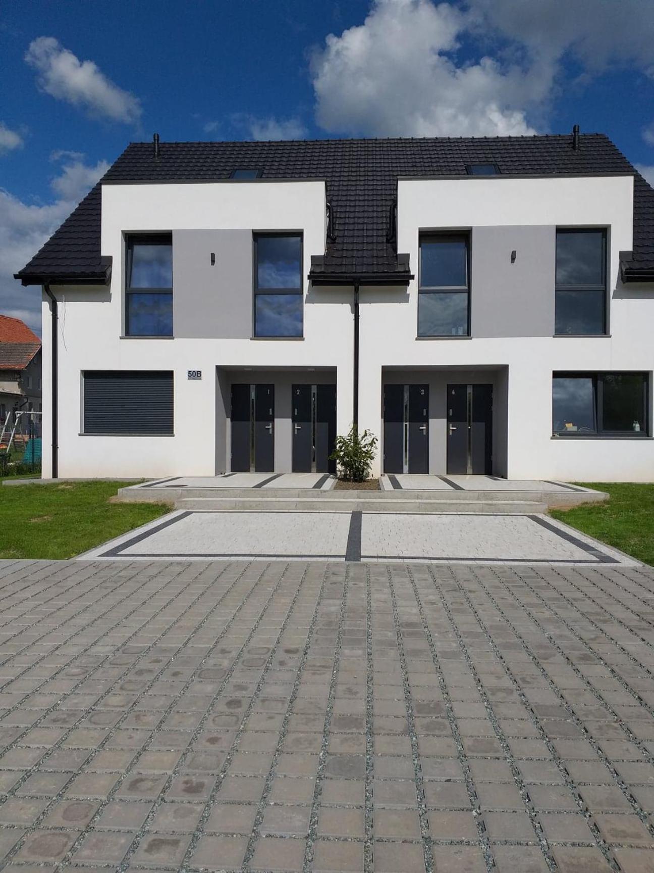Domek pod świerkami - "Apartamenty świerkowe" view 2