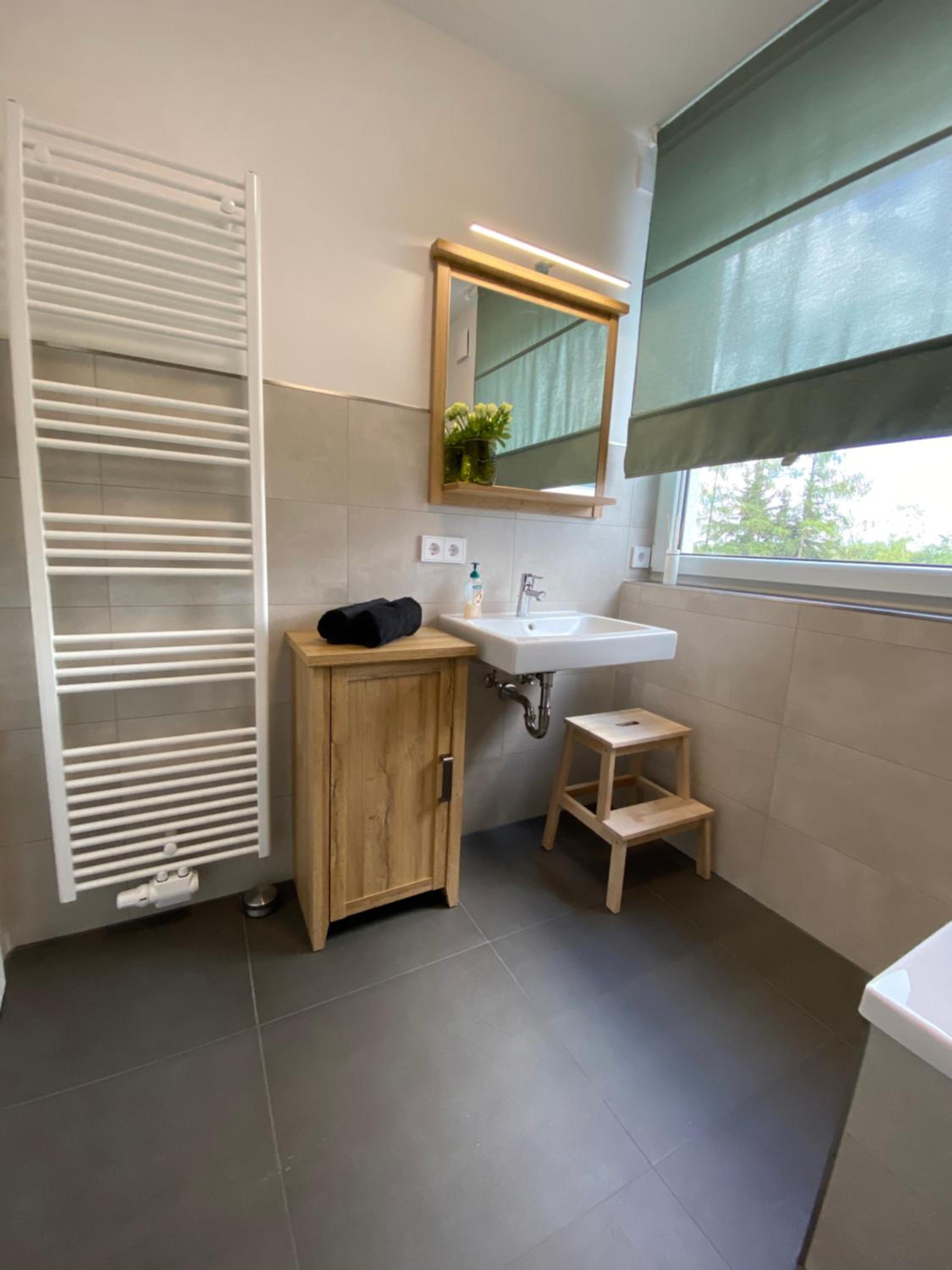 Modernes Apartment am Hafen mit Seeblick