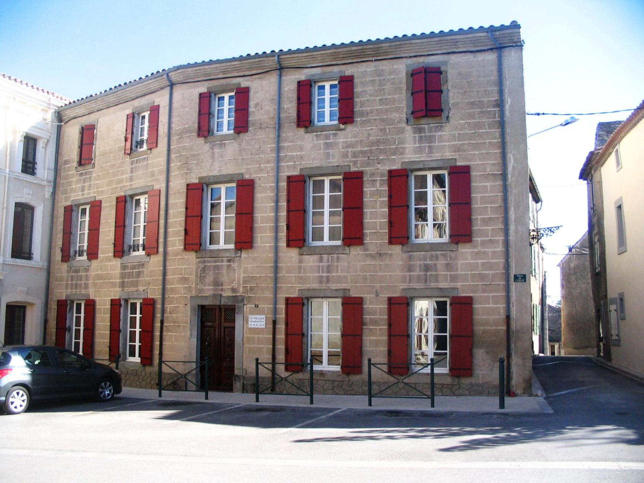 Photo 10