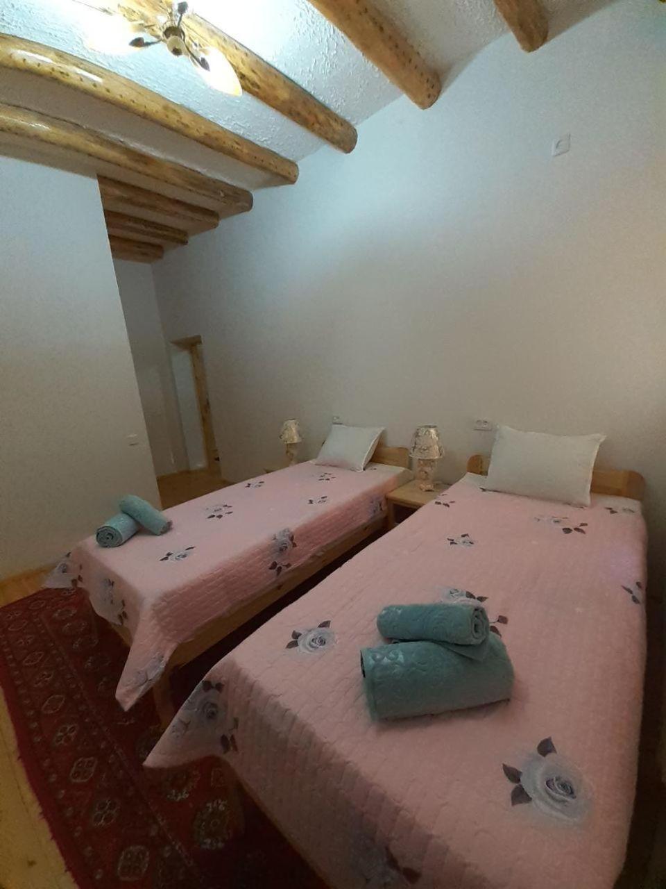 Photo 43