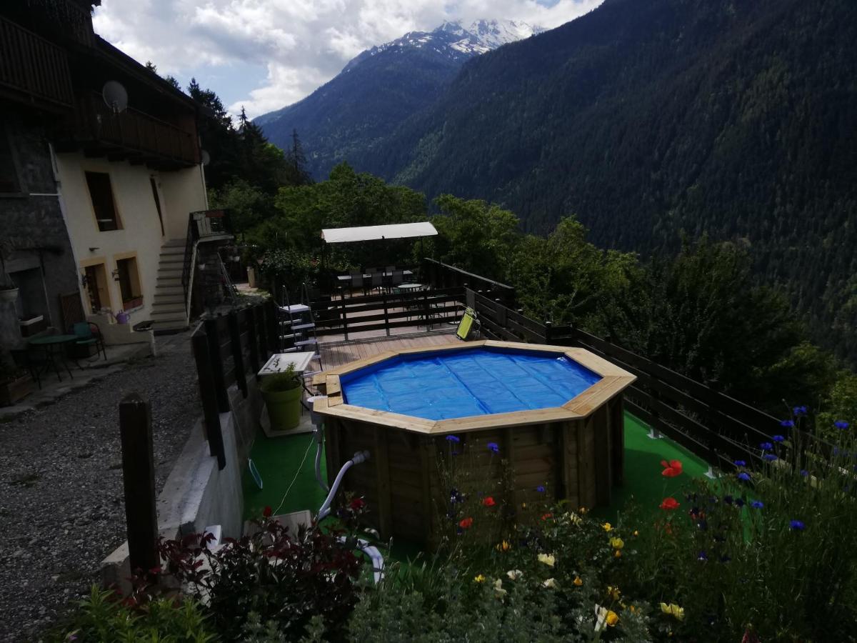 Les Balcons du Molliebon view 5