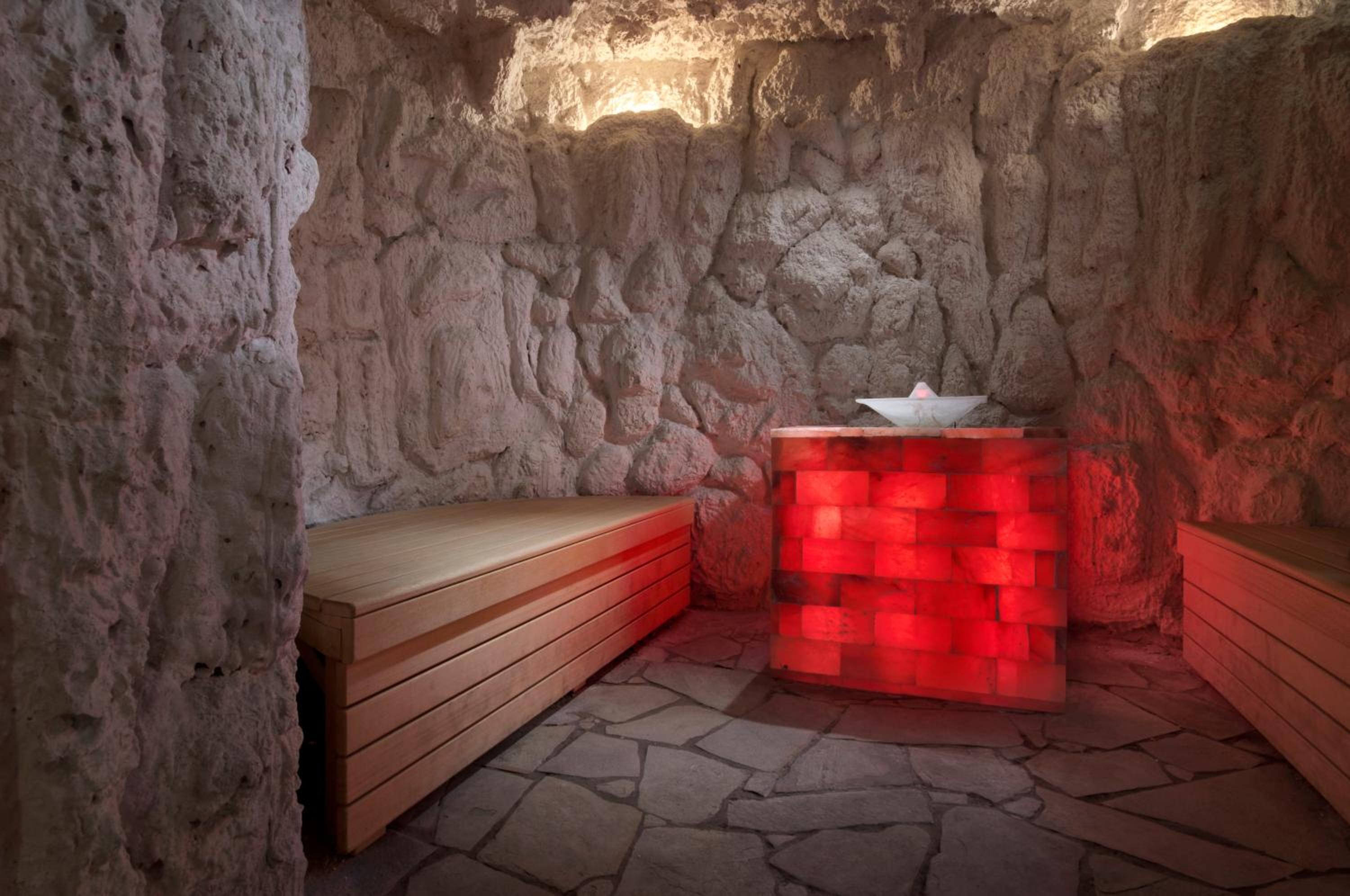 Rubin Wellness & Conference Hotel