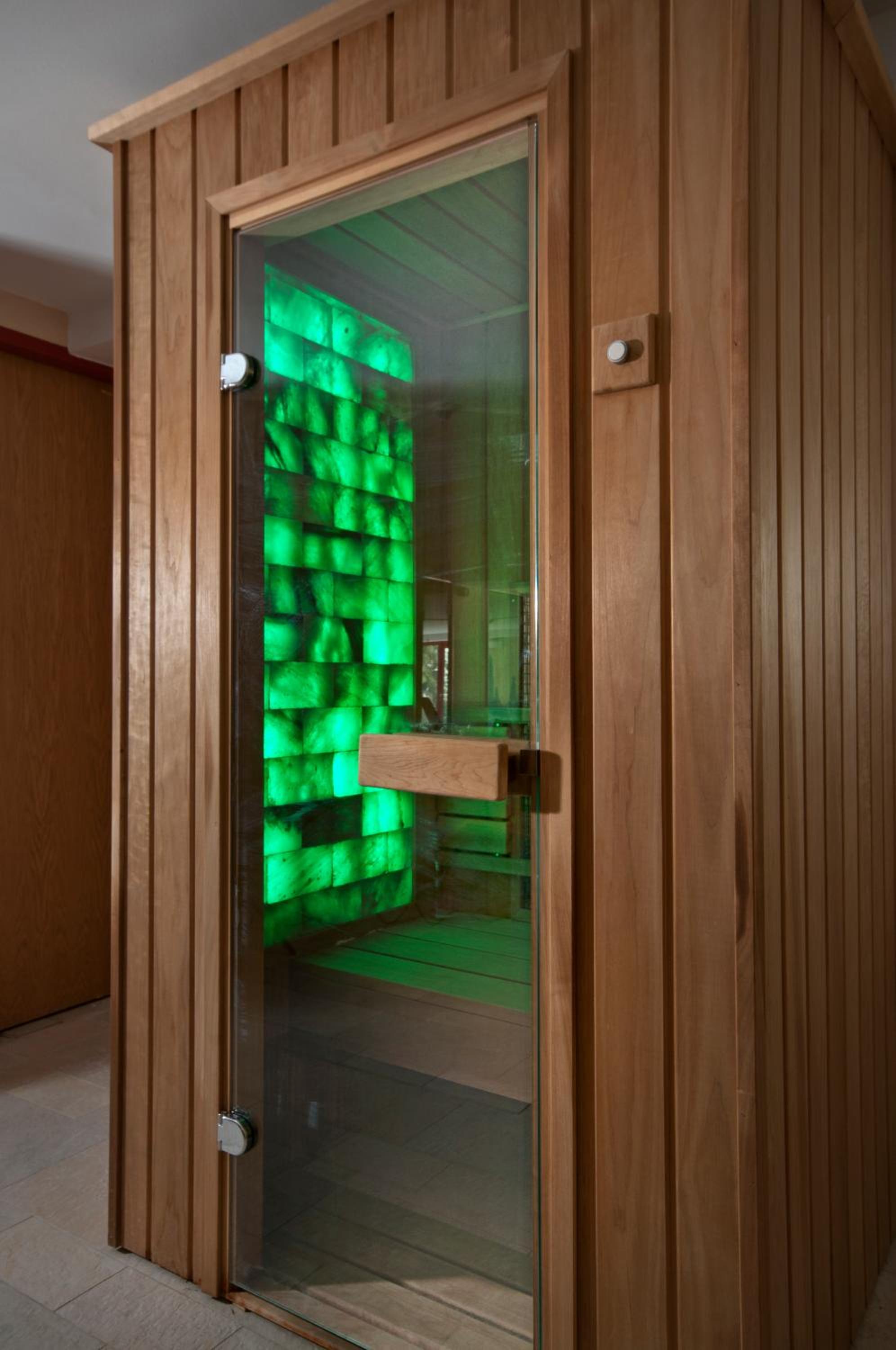 Rubin Wellness & Conference Hotel